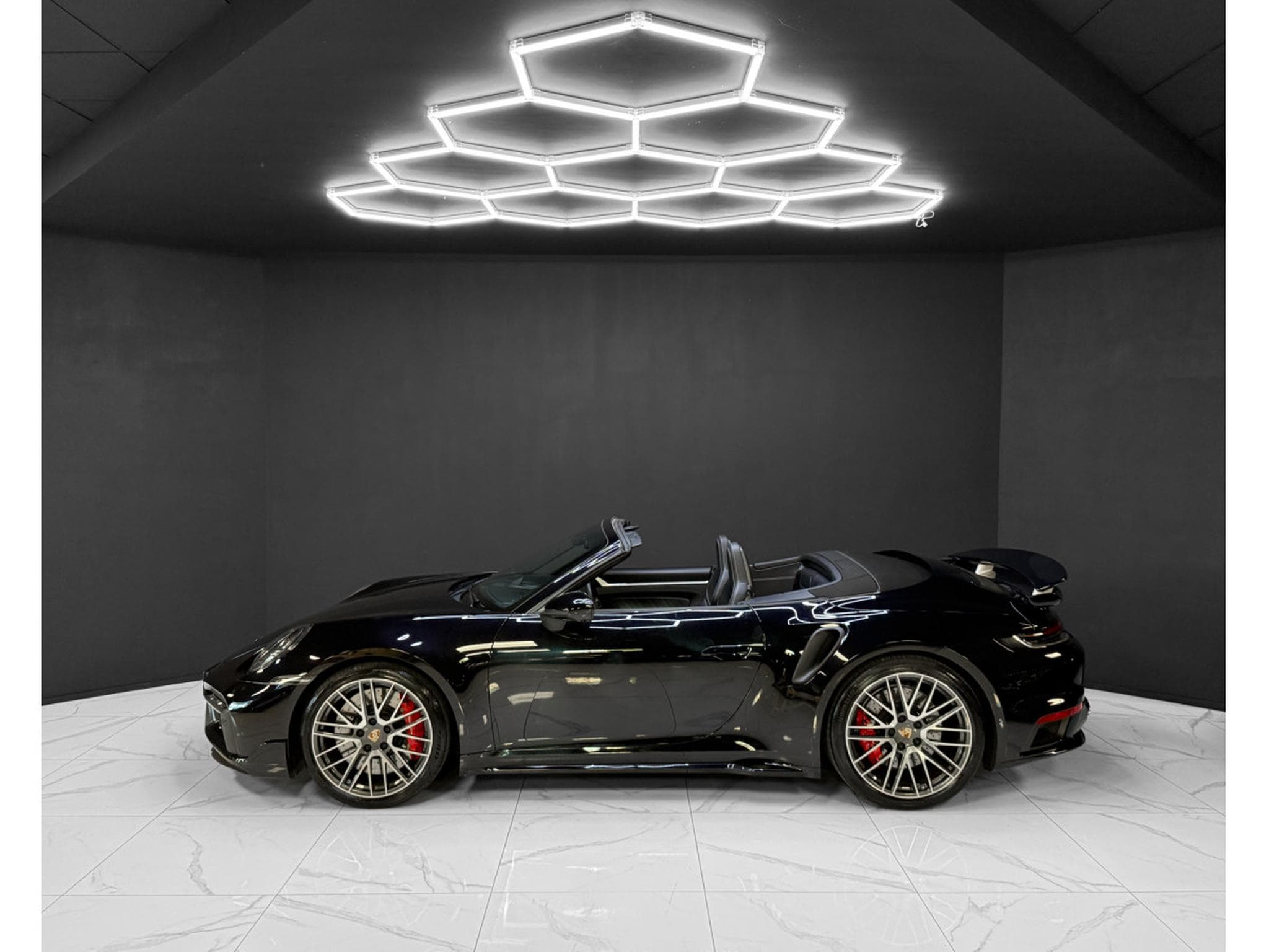 Porsche 911 Turbo Cabriolet / Aero-Kit / Lift / BOSE / 360° / ACC (2021) - Foto 2