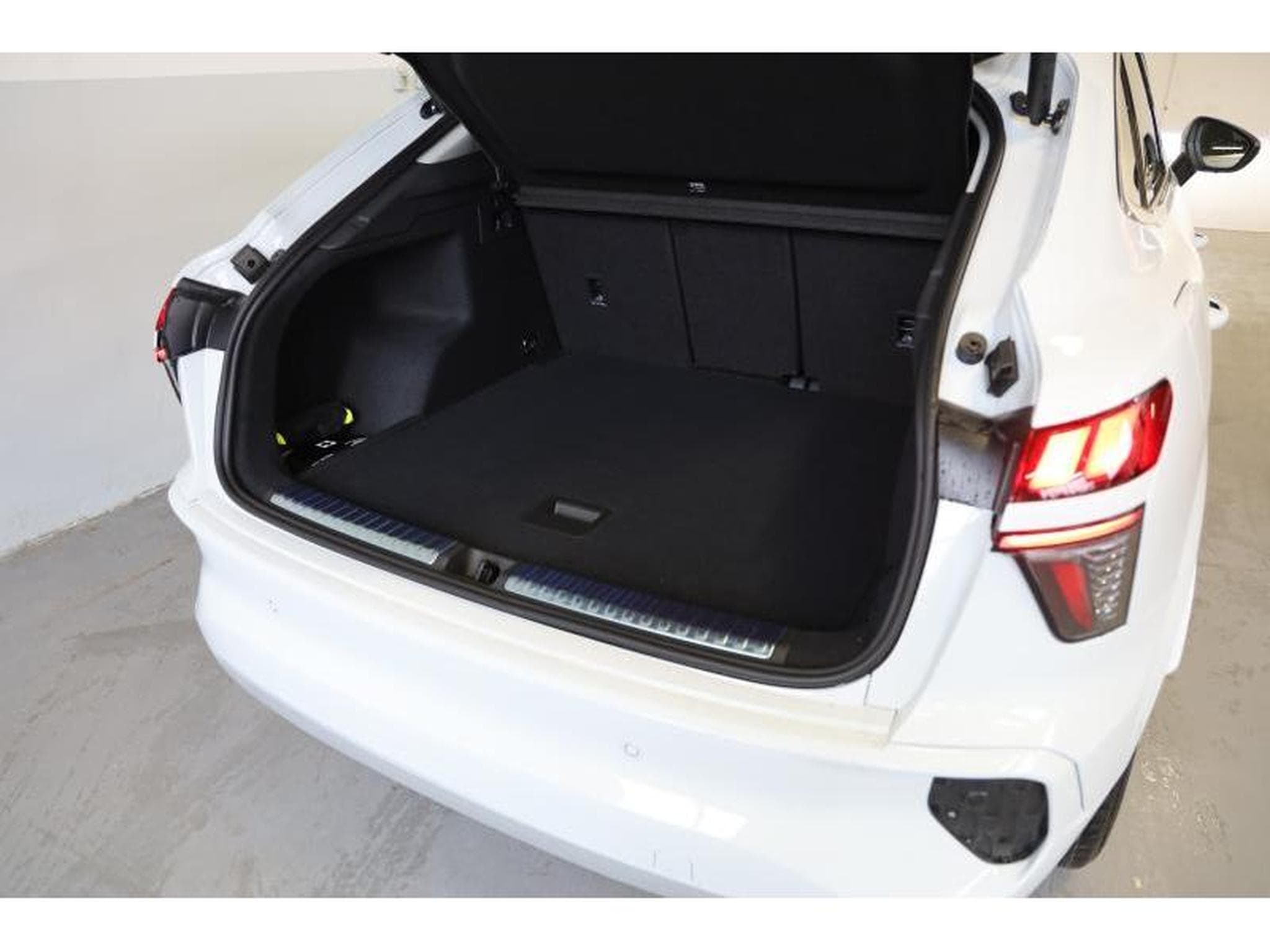 Audi Q3 Sportback (2026) - Photo 8