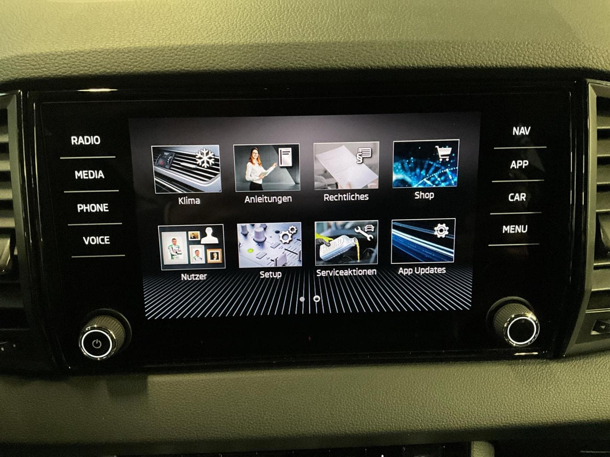 Skoda Karoq Sportline+DSG+Navi+LED (2025) - Photo 20