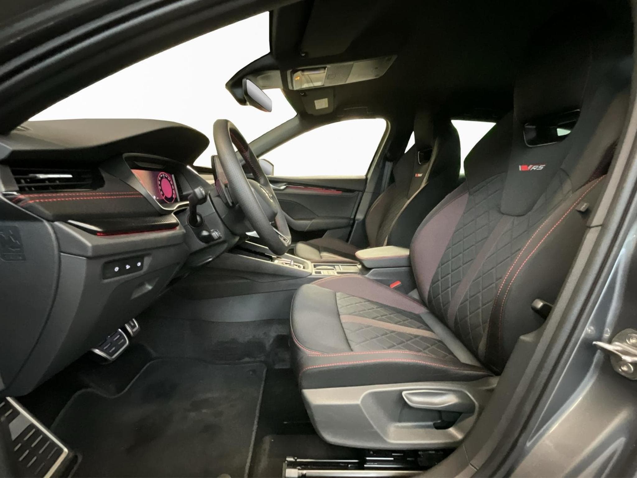 Skoda Octavia RS+DSG+Navi+LED (2024) - Photo 9