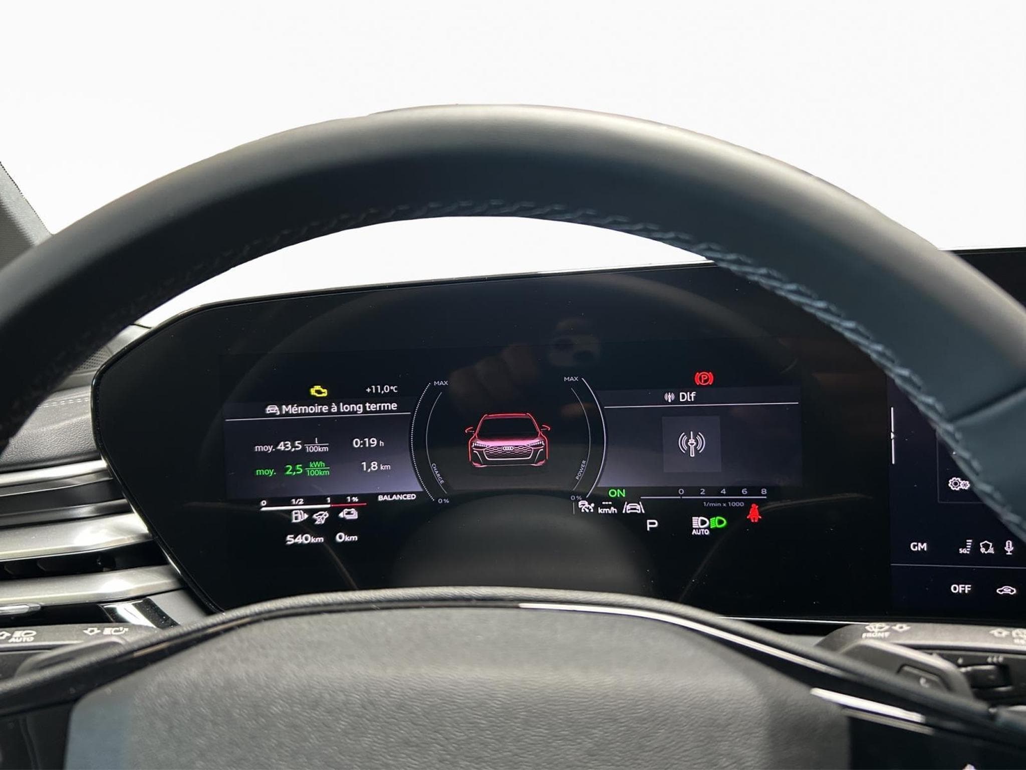 Audi A5 Avant e-hybrid quattro 220 kW S tronic (2026) - Photo 11
