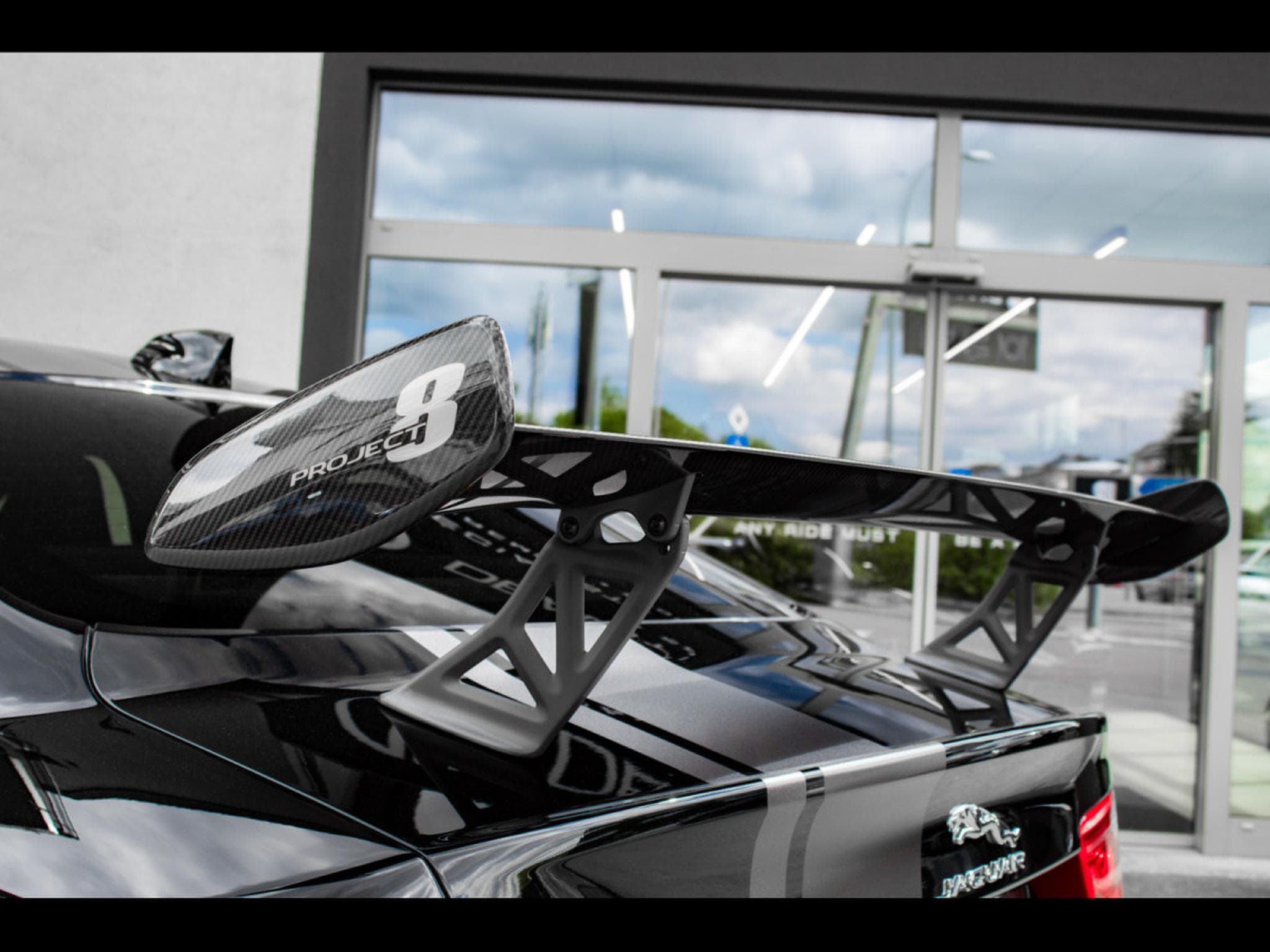 Jaguar XE SV PROJECT 8 TRACK PACK AWD – 1 OF 300 (2019) - Photo 24