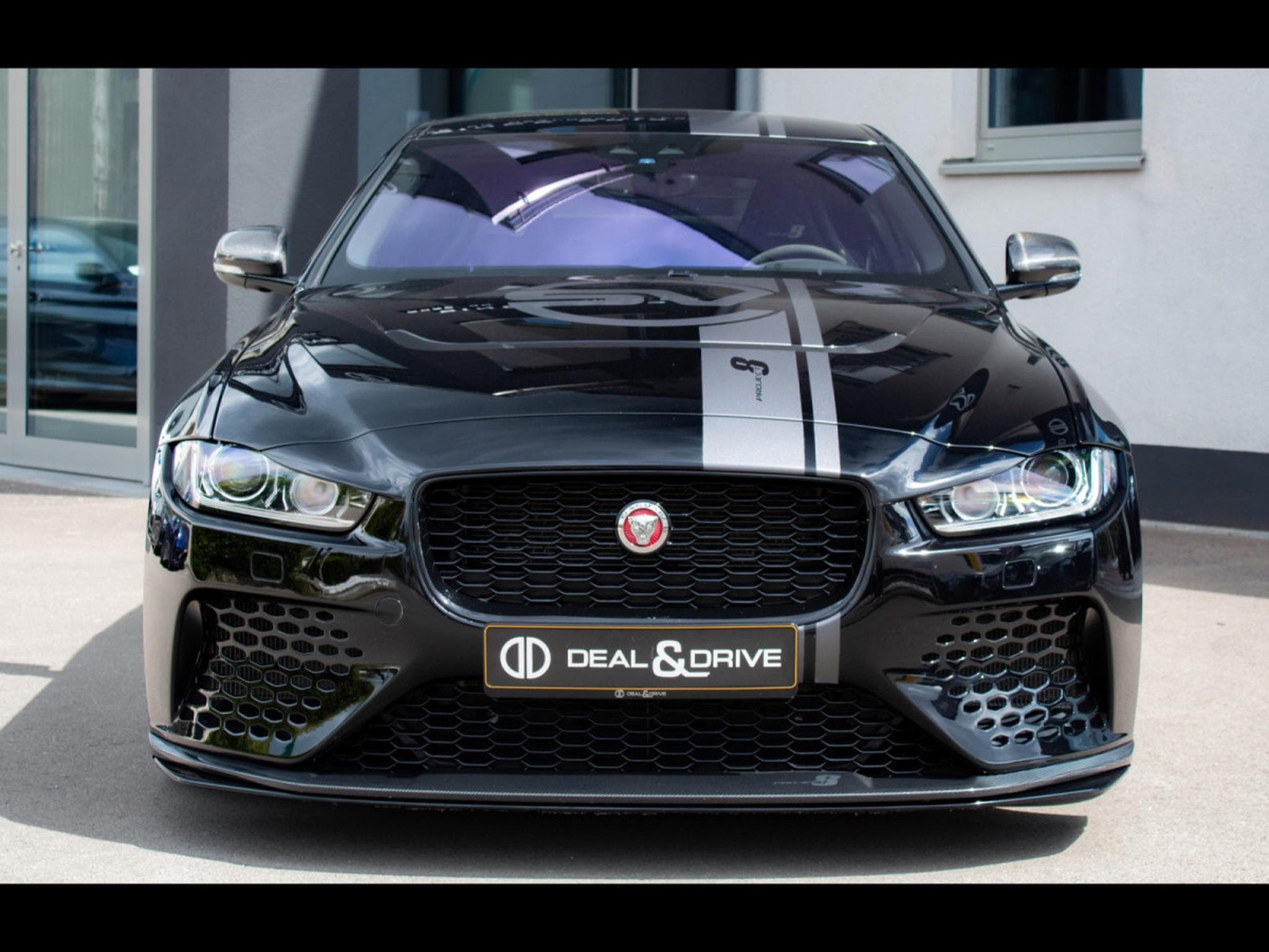 Jaguar XE SV PROJECT 8 TRACK PACK AWD – 1 OF 300 (2019) - Photo 5