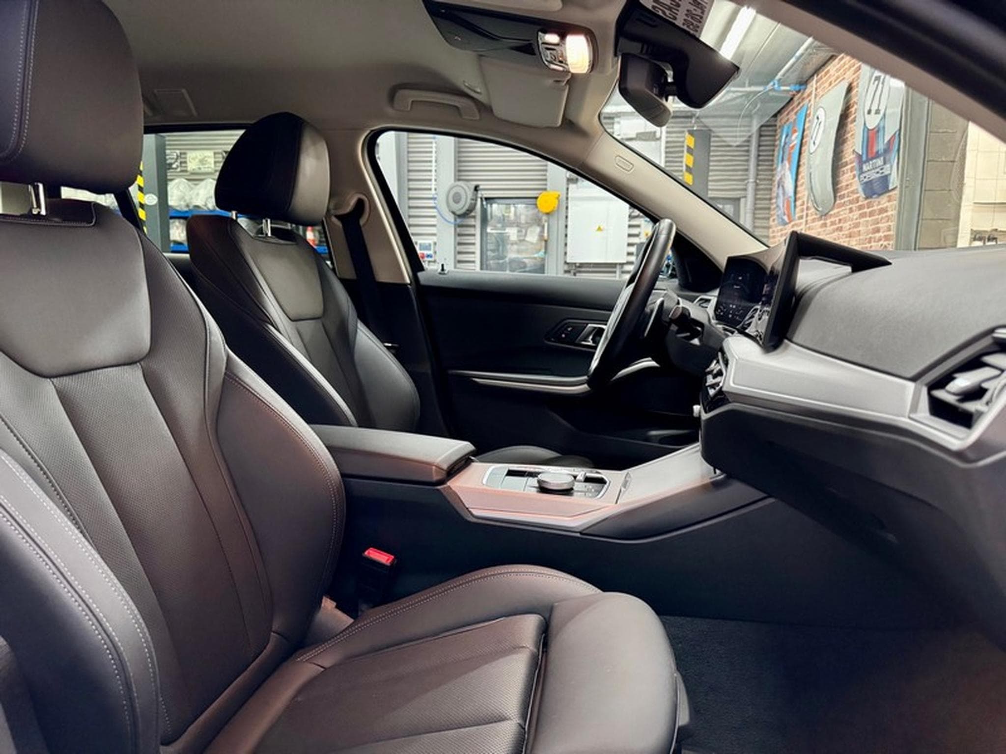 BMW 320 320dA Touring 2.0 190cv Auto Cuir/Navi/SiègCh/Cam (2024) - Photo 8