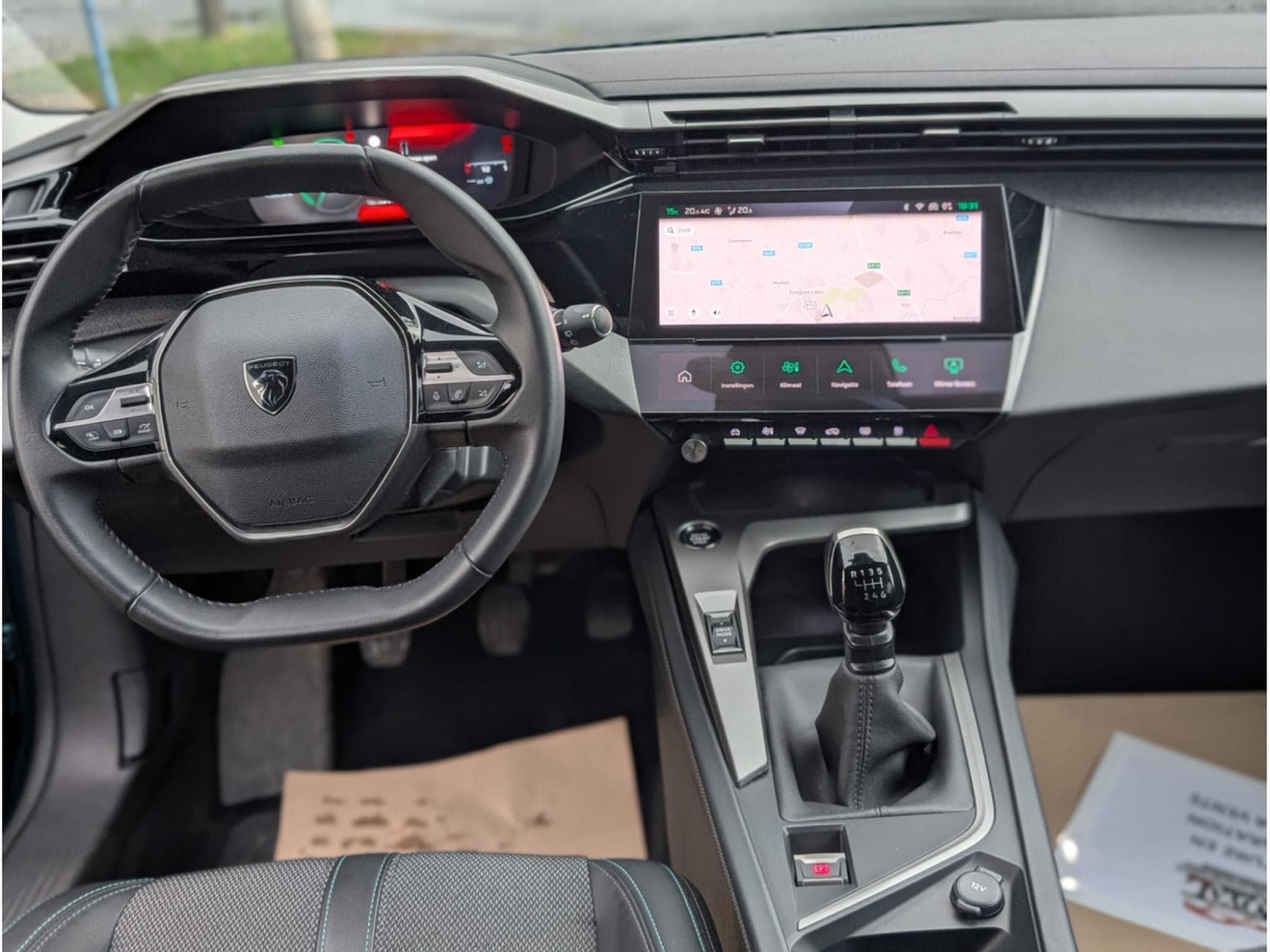 Peugeot 308 SW ALLURE 1.2 PURETECH 96KW (2024) - Foto 12