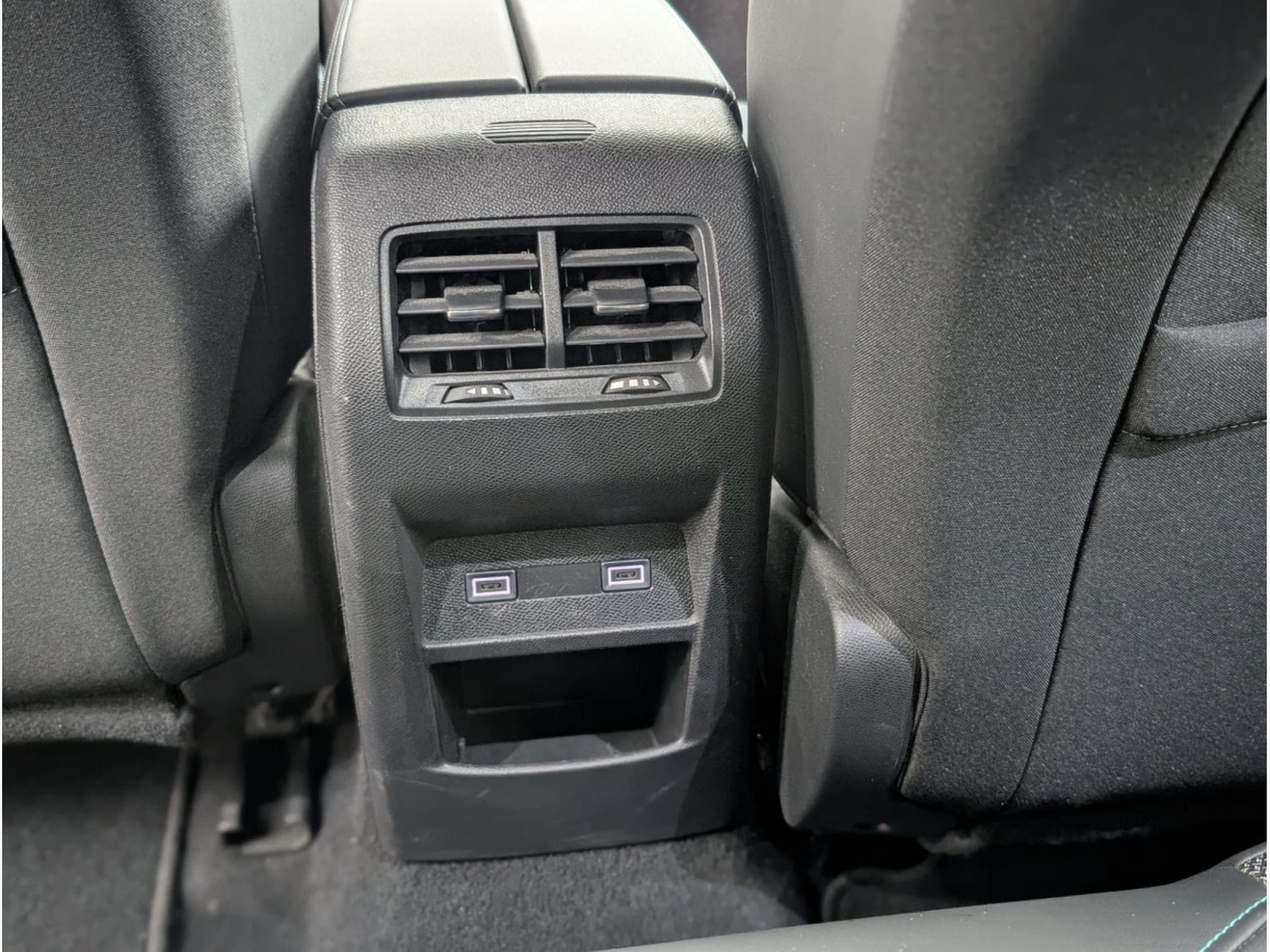 Peugeot 308 SW ALLURE 1.2 PURETECH 96KW (2024) - Foto 15