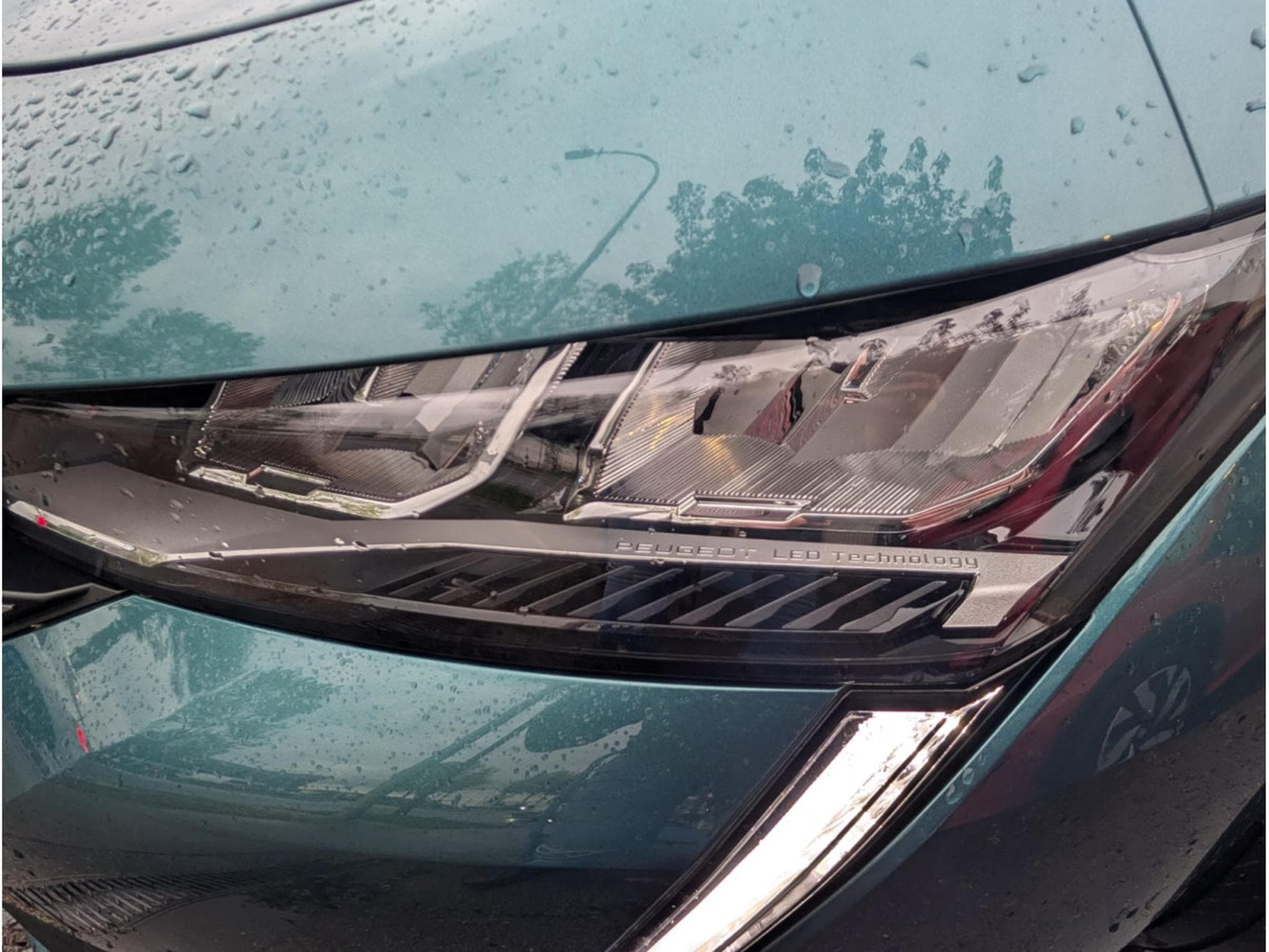 Peugeot 308 SW ALLURE 1.2 PURETECH 96KW (2024) - Foto 20