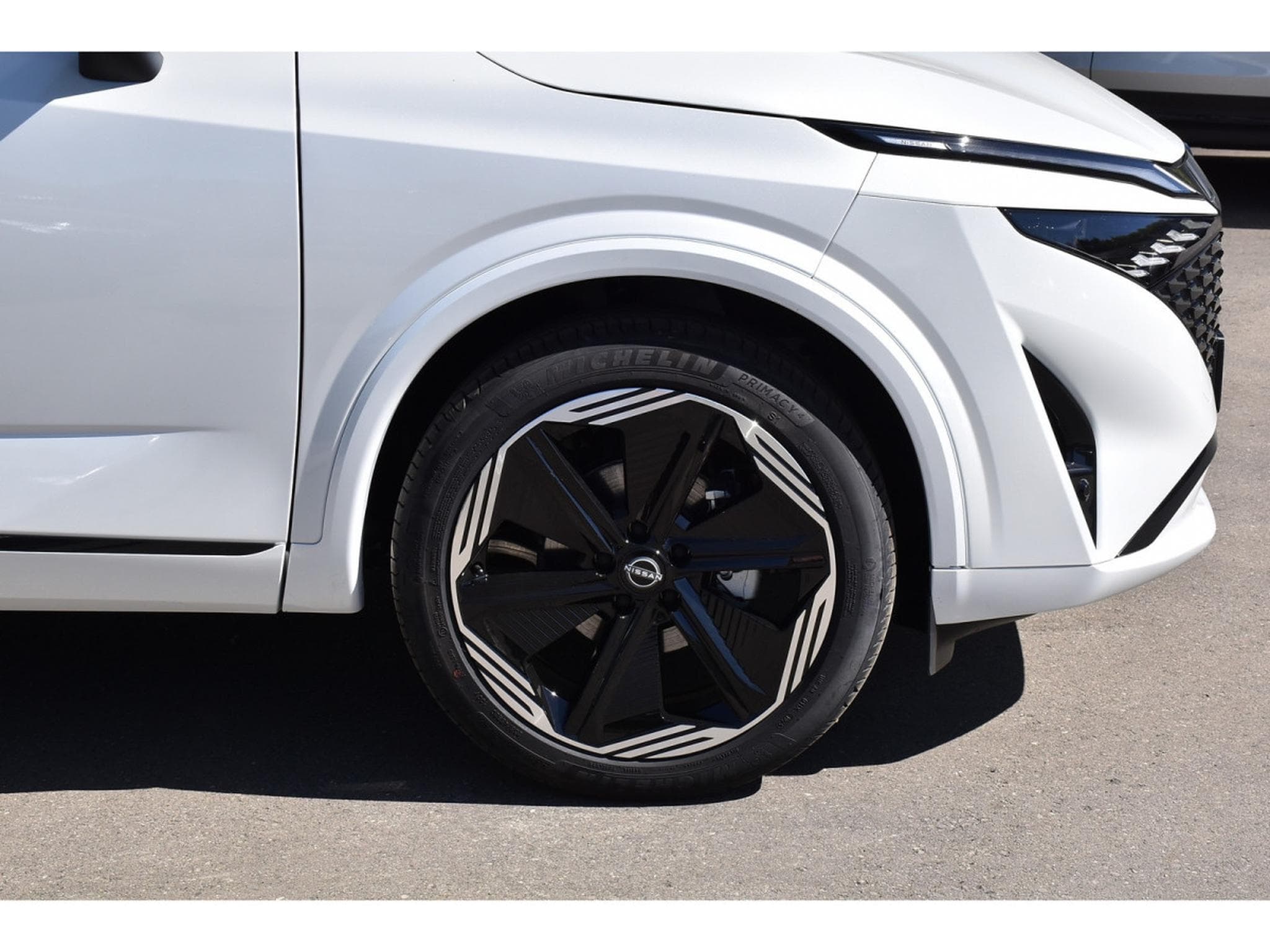 Nissan Qashqai 1.3 DIG-T MHEV N-Design Xtronic CUIR MEMO BOSE PANO NEUF (2025) - Photo 5