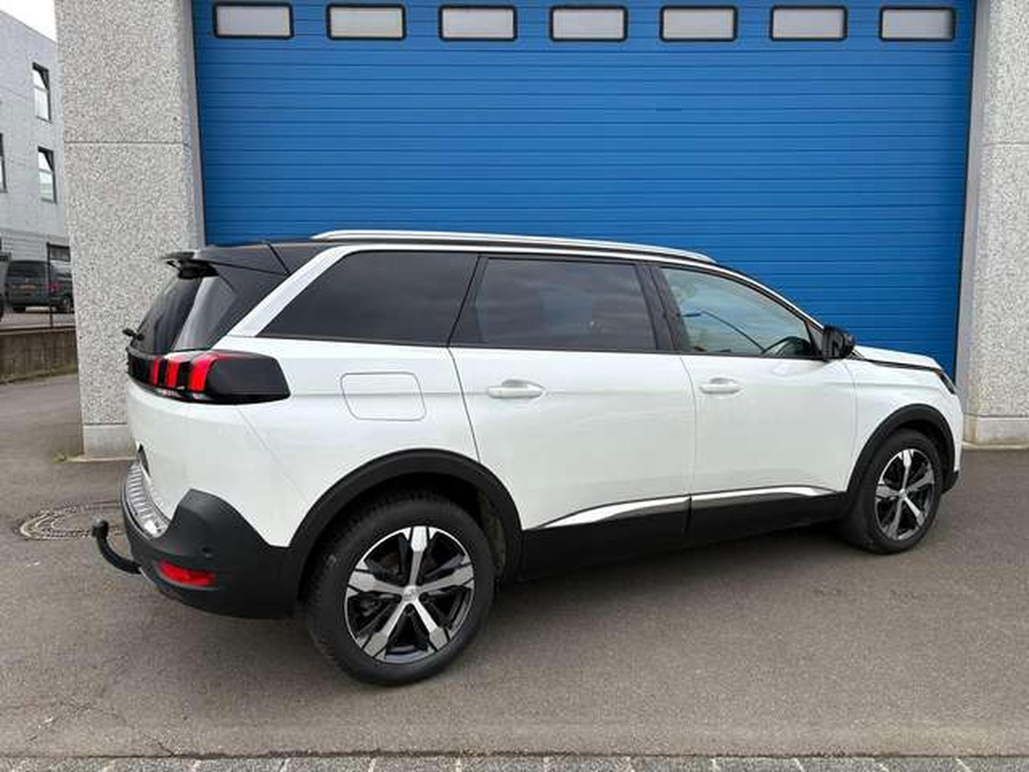 Peugeot 5008 5008 BlueHDi 130 EAT8 Allure Pack (2023) - Foto 3