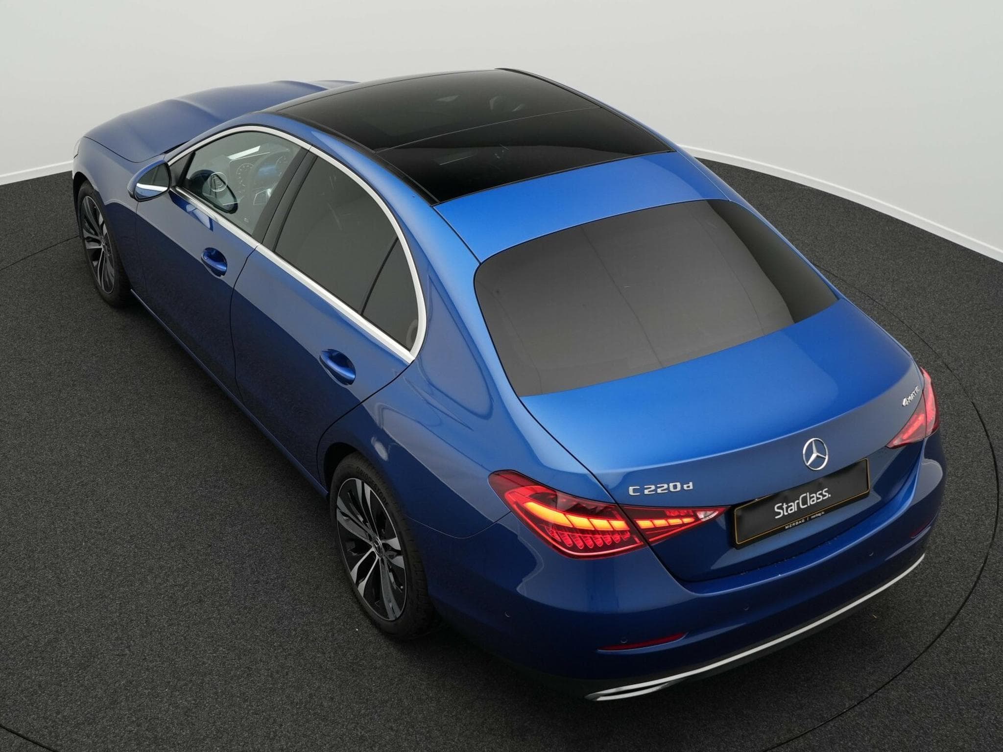 Mercedes C 220 d 4MATIC Avantgarde (2024) - Photo 11