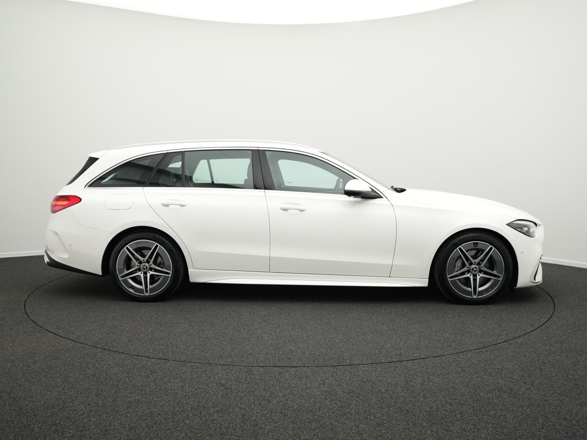 Mercedes C 300 d T AMG-Line LED+AHK+Kamera+Apple (2025) - Photo 5