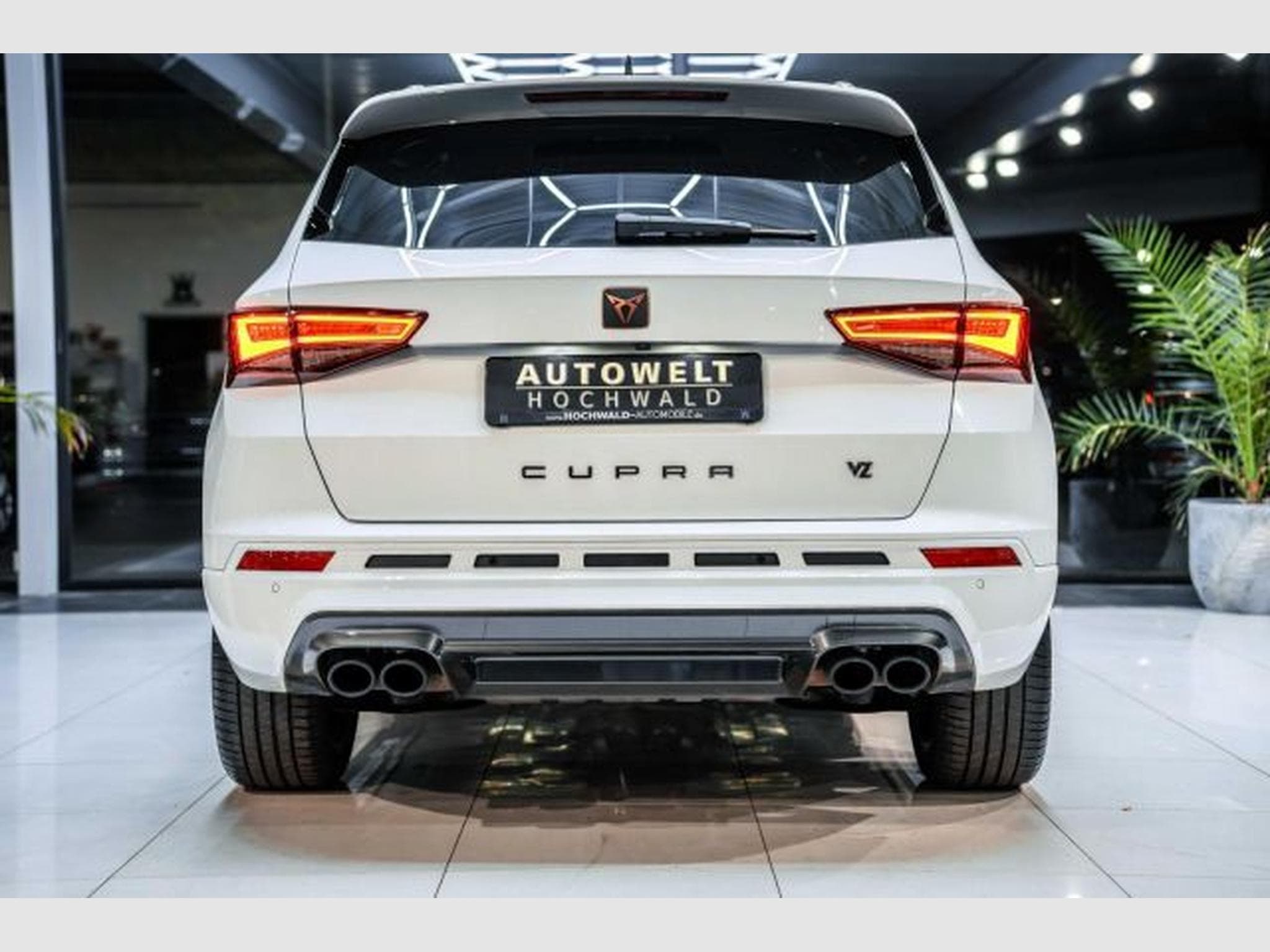 Cupra Ateca Ateca VZ 2.0 TSI DSG 4Drive NAVI RFK LED SHZG (2024) - Foto 12