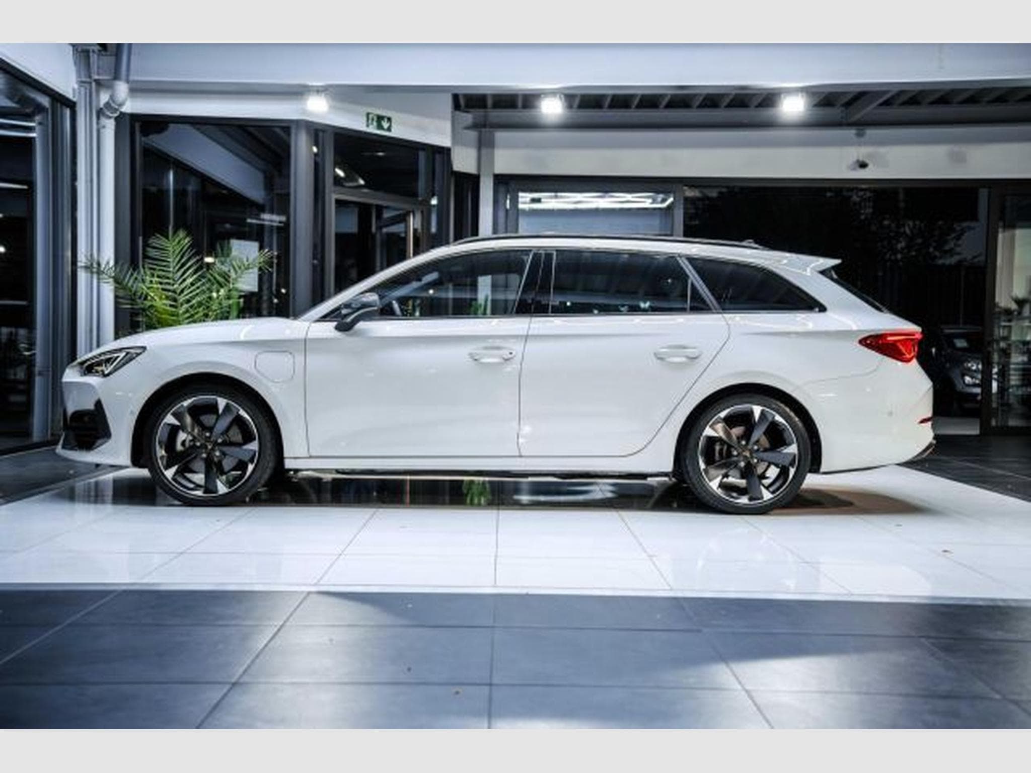 Cupra Leon Leon SP 1.4 e-Hybrid DSG NAV LED RFK AHK SHZ ACC (2023) - Foto 10