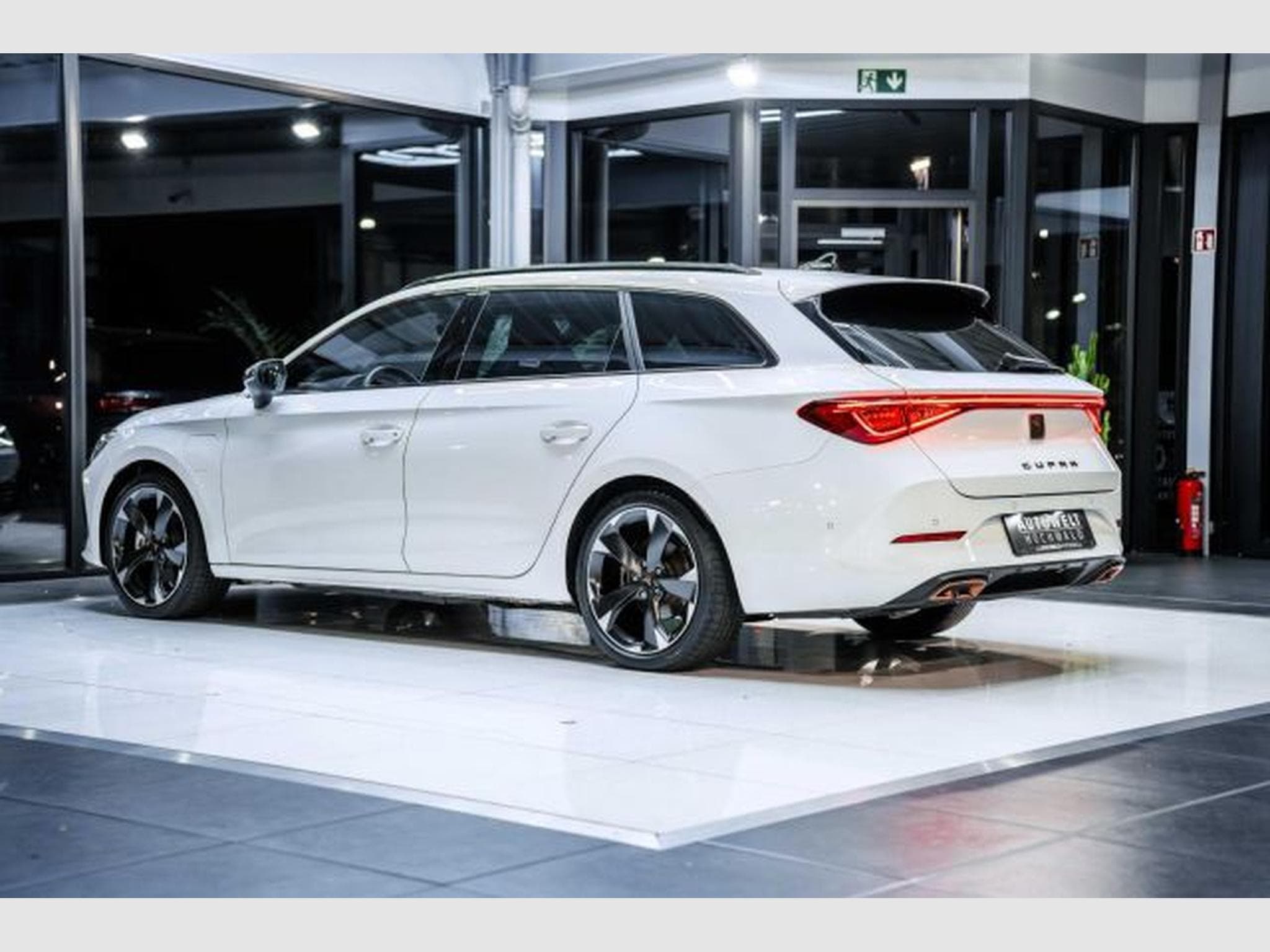 Cupra Leon Leon SP 1.4 e-Hybrid DSG NAV LED RFK AHK SHZ ACC (2023) - Foto 11