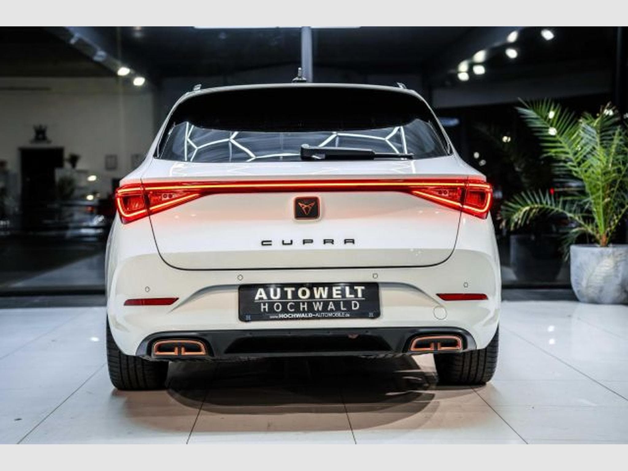 Cupra Leon Leon SP 1.4 e-Hybrid DSG NAV LED RFK AHK SHZ ACC (2023) - Foto 12