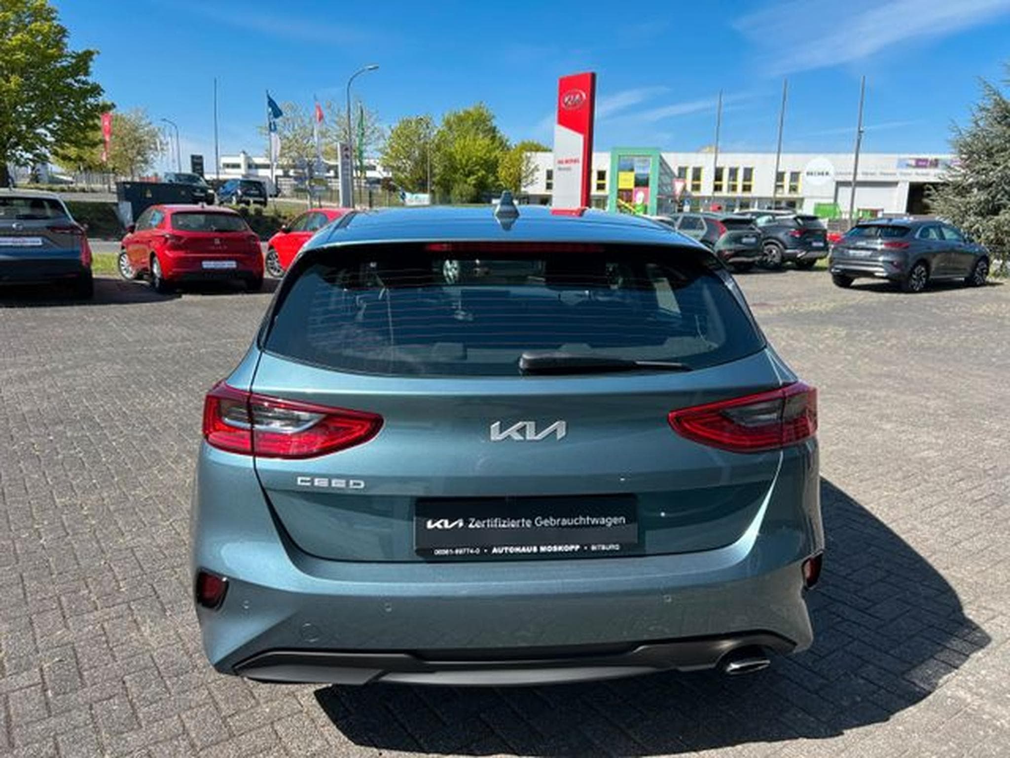 Kia Ceed Ceed 1,5T DCT Spirit Navi LED Kamera JBL ACC SHZ (2025) - Photo 6