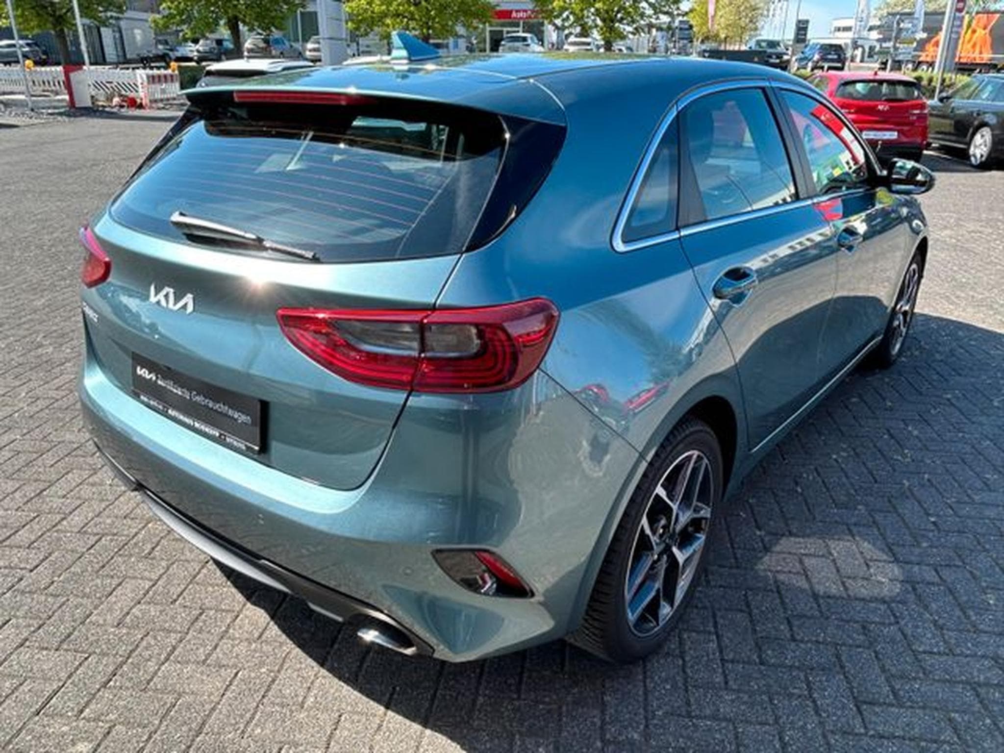 Kia Ceed Ceed 1,5T DCT Spirit Navi LED Kamera JBL ACC SHZ (2025) - Photo 8