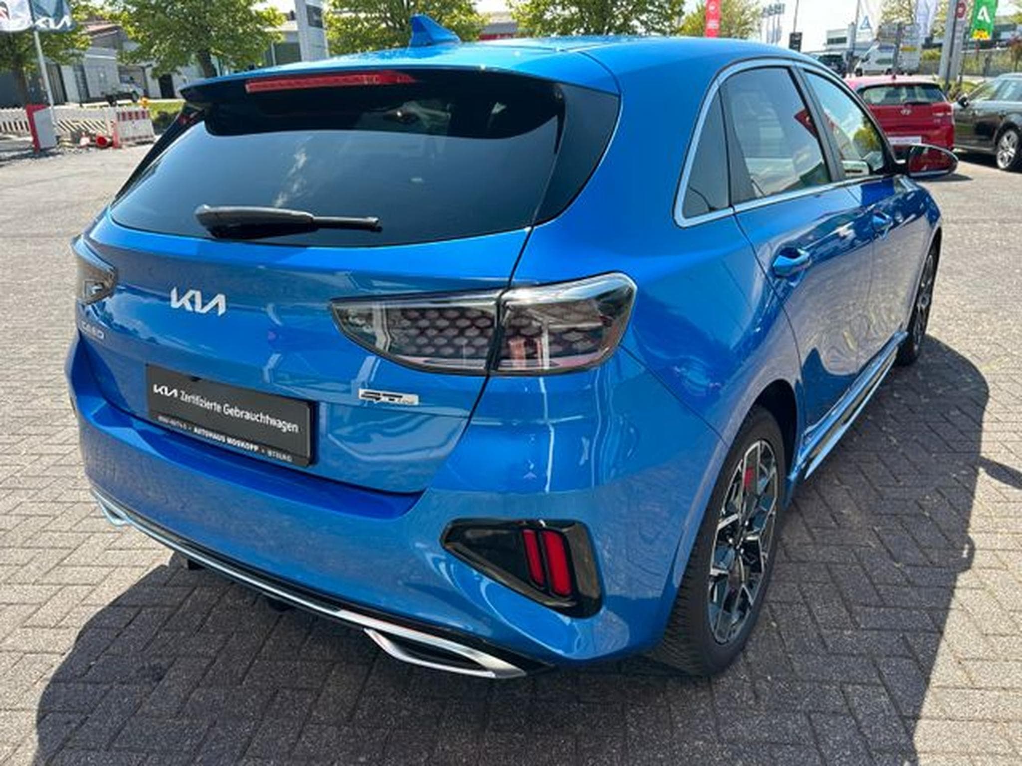 Kia Ceed Ceed 1,5 T DCT GT-Line TECH LED Navi Kamera (2025) - Photo 8