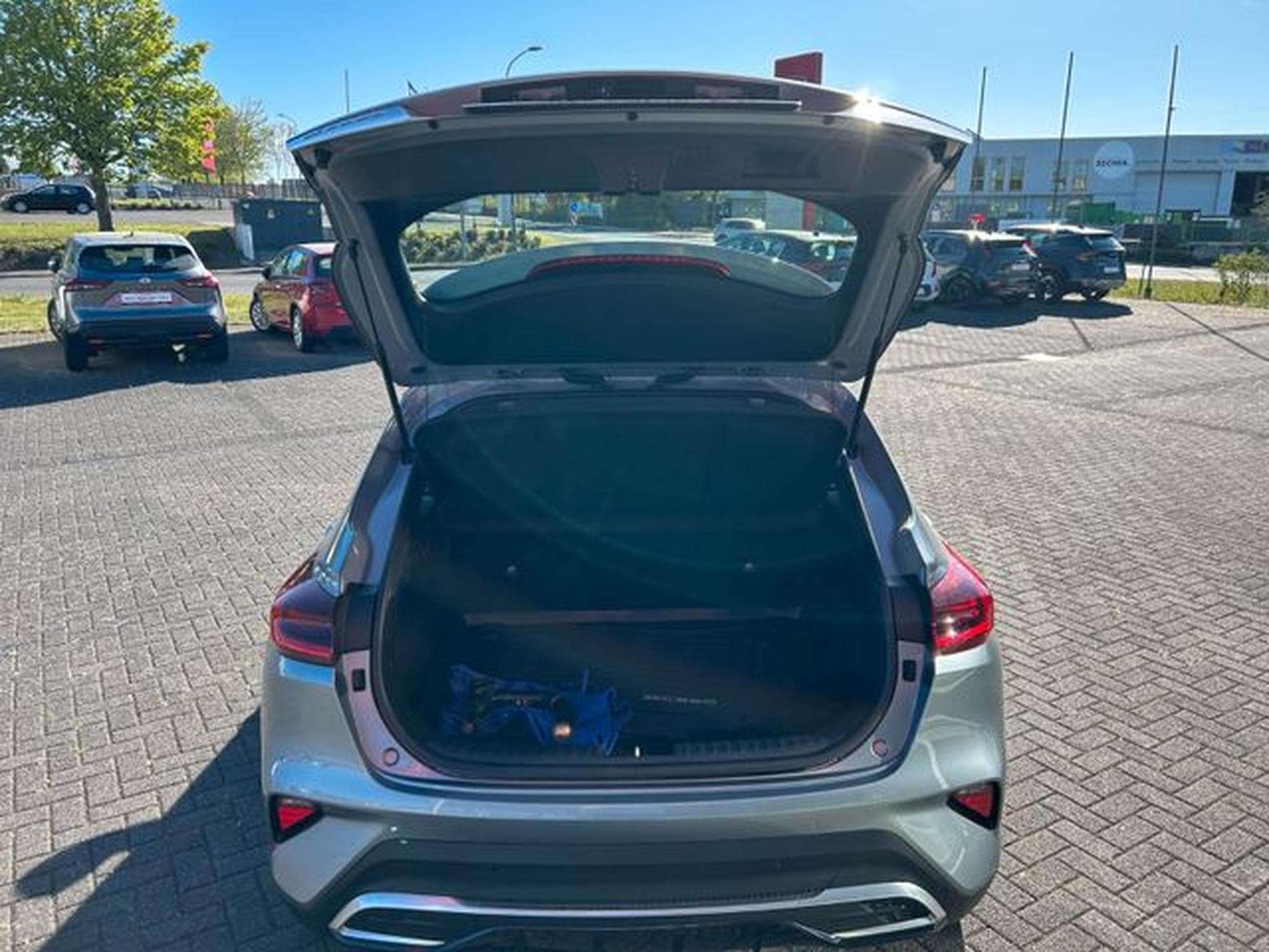 Kia XCeed XCeed 1,5T Vision LED Kamera Navi SHZ AHK (2023) - Photo 7