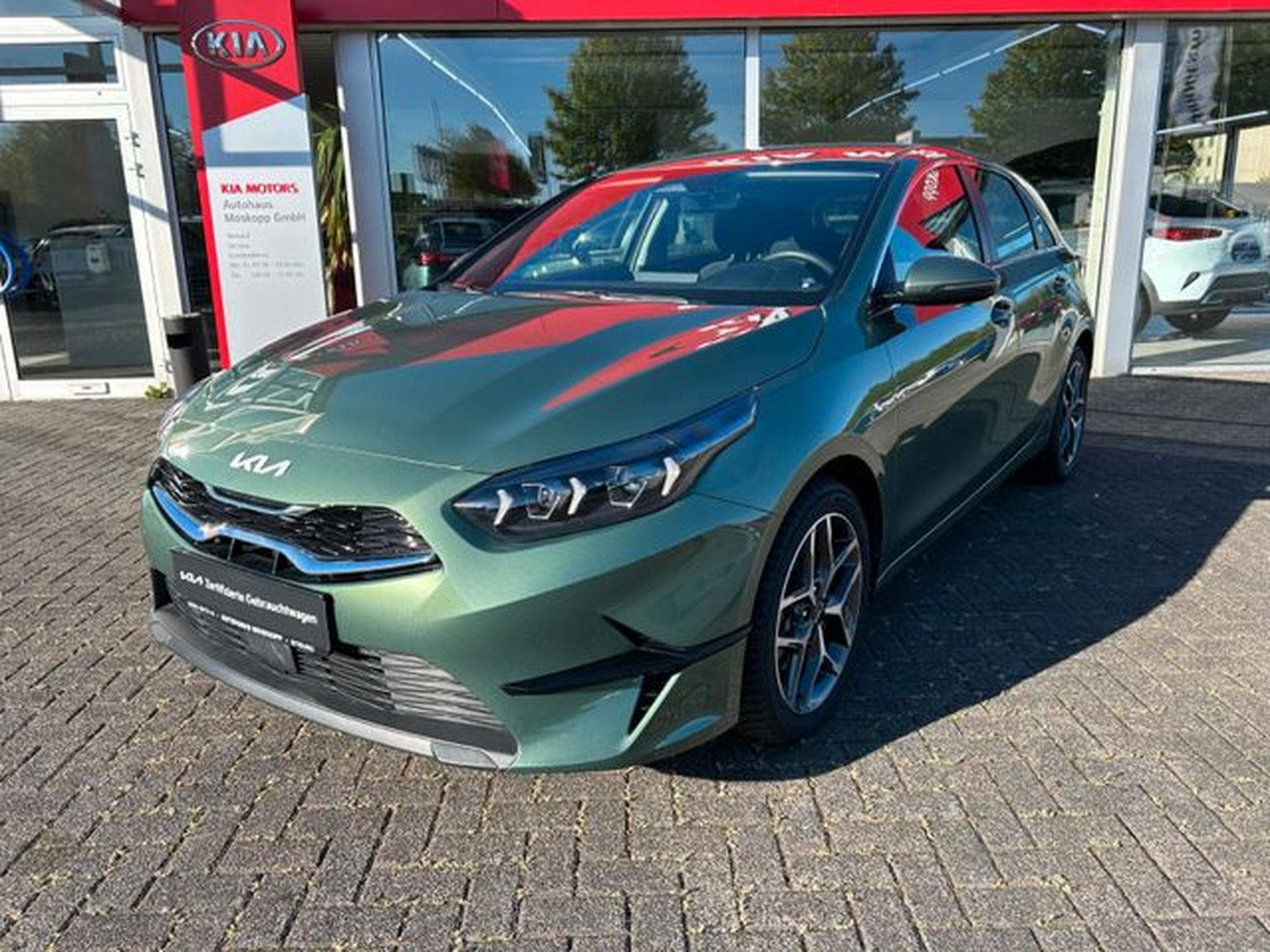 Kia Ceed Ceed 1,5 T DCT Spirit LED Navi Kamera JBL (2025) - Photo 3
