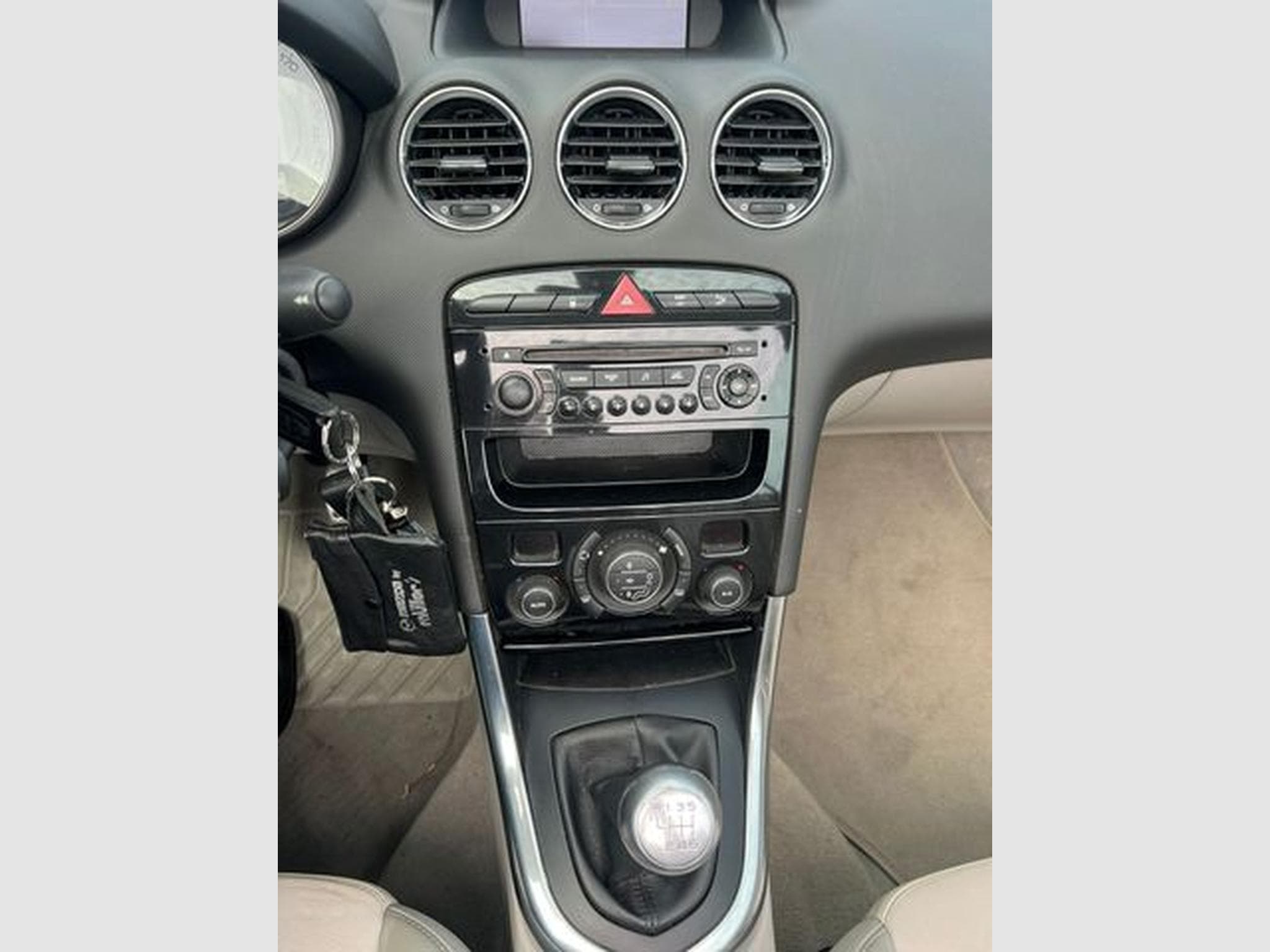 Peugeot Other Cabrio 308 Platinum KLIMA,PDC,ESP,TEMPOMAT,MFL (2011) - Photo 10