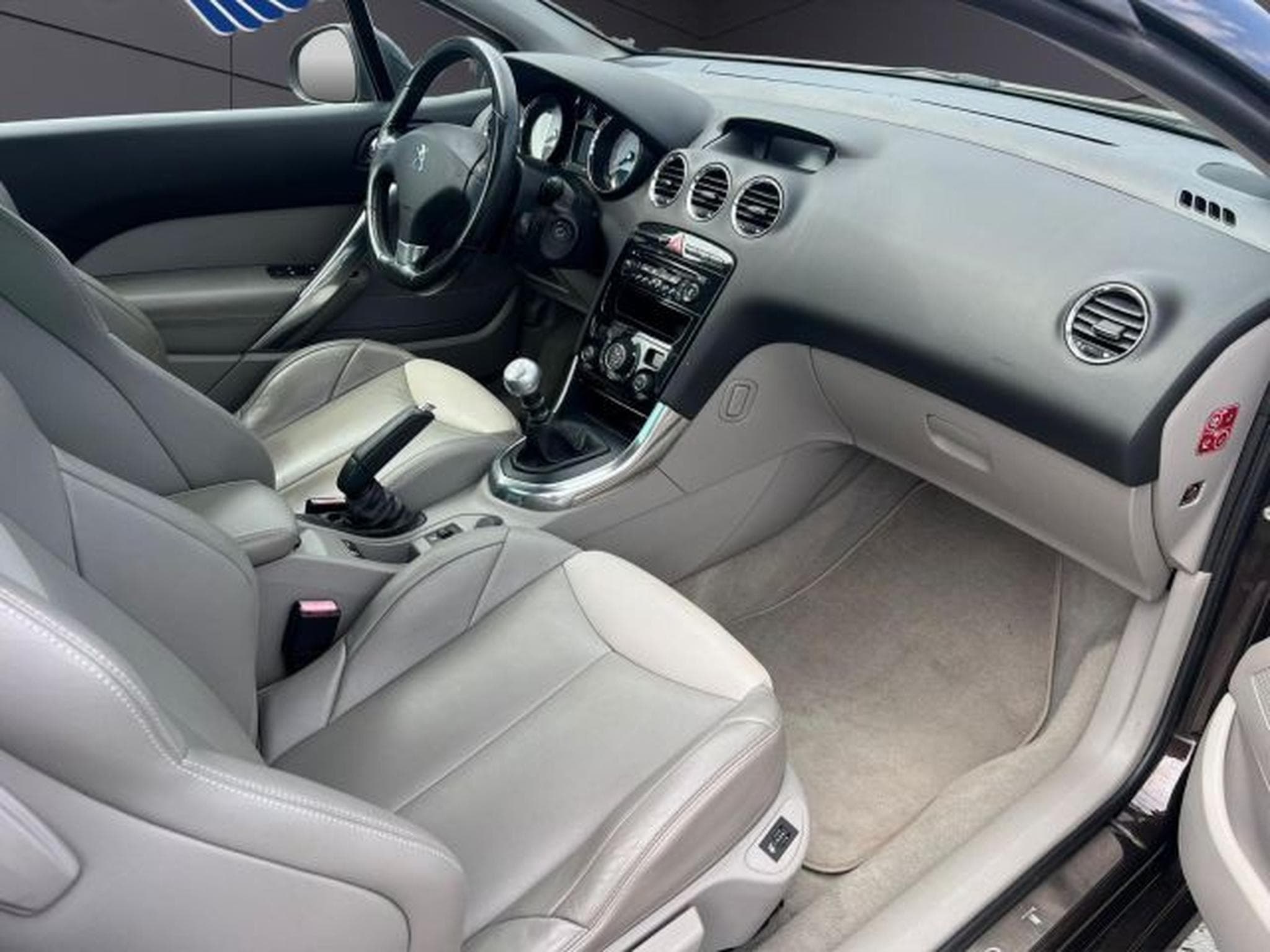 Peugeot Other Cabrio 308 Platinum KLIMA,PDC,ESP,TEMPOMAT,MFL (2011) - Photo 9