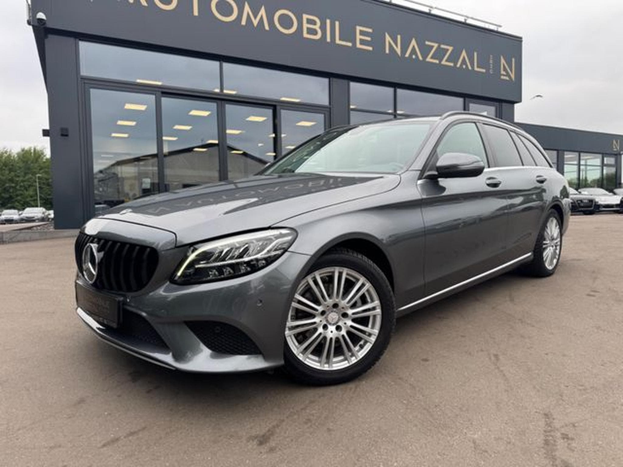 Mercedes C 180 C 180dT*FACELIFT*VOLL-LED*NAVI*AHK*LEDER*KAMERA* (2019) - Photo 11