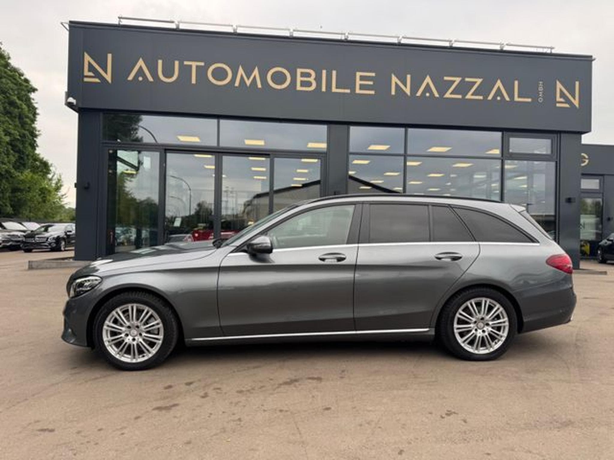 Mercedes C 180 C 180dT*FACELIFT*VOLL-LED*NAVI*AHK*LEDER*KAMERA* (2019) - Photo 12