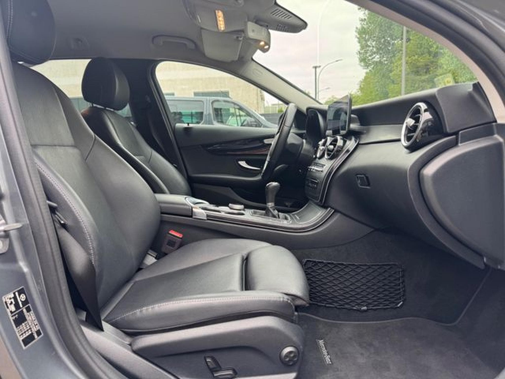 Mercedes C 180 C 180dT*FACELIFT*VOLL-LED*NAVI*AHK*LEDER*KAMERA* (2019) - Photo 15