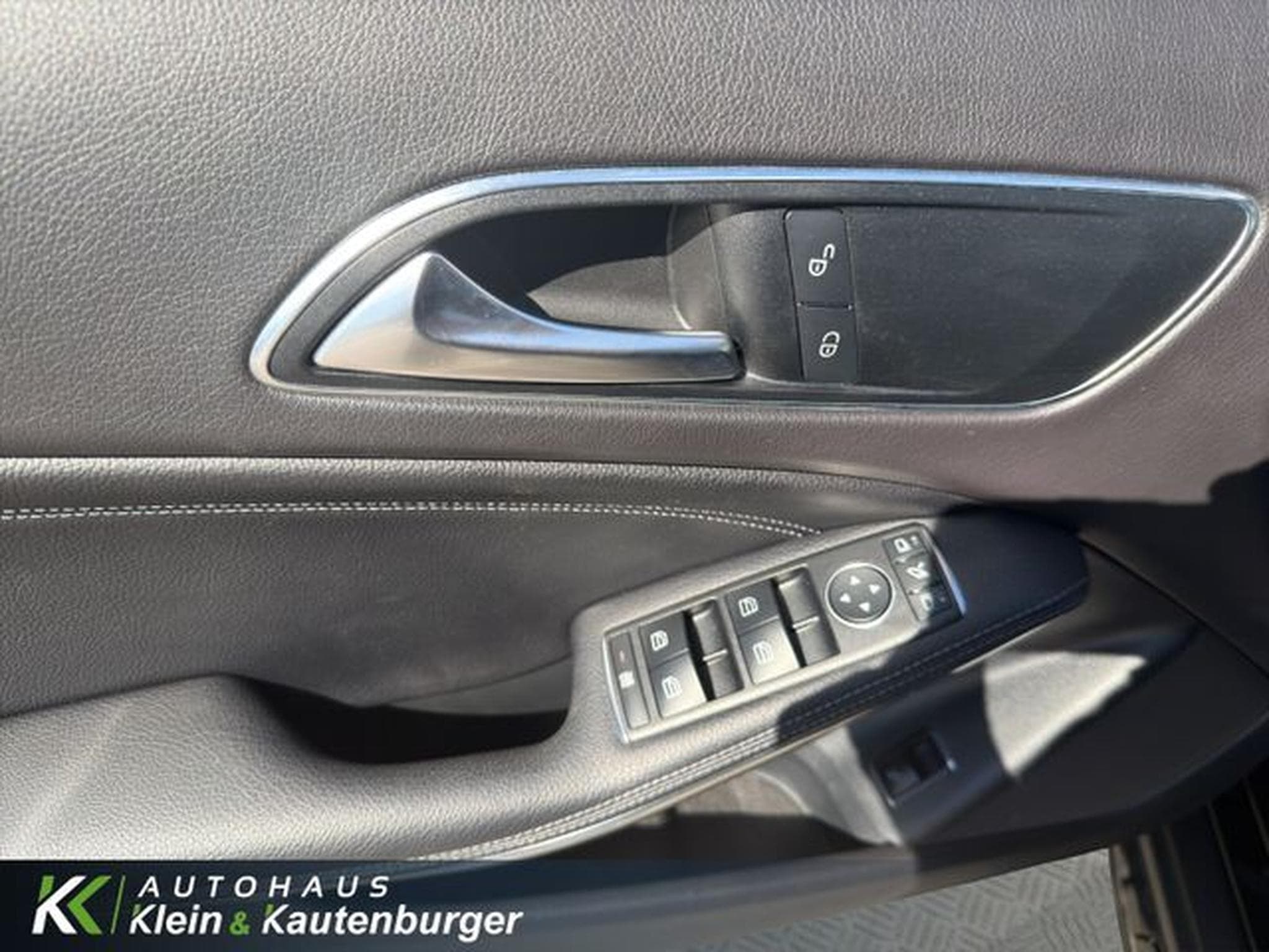Mercedes GLA 250 GLA 250 AMG +NIGHT+LED+SPORTSITZE+19 ZOLL+NAVI (2018) - Photo 12