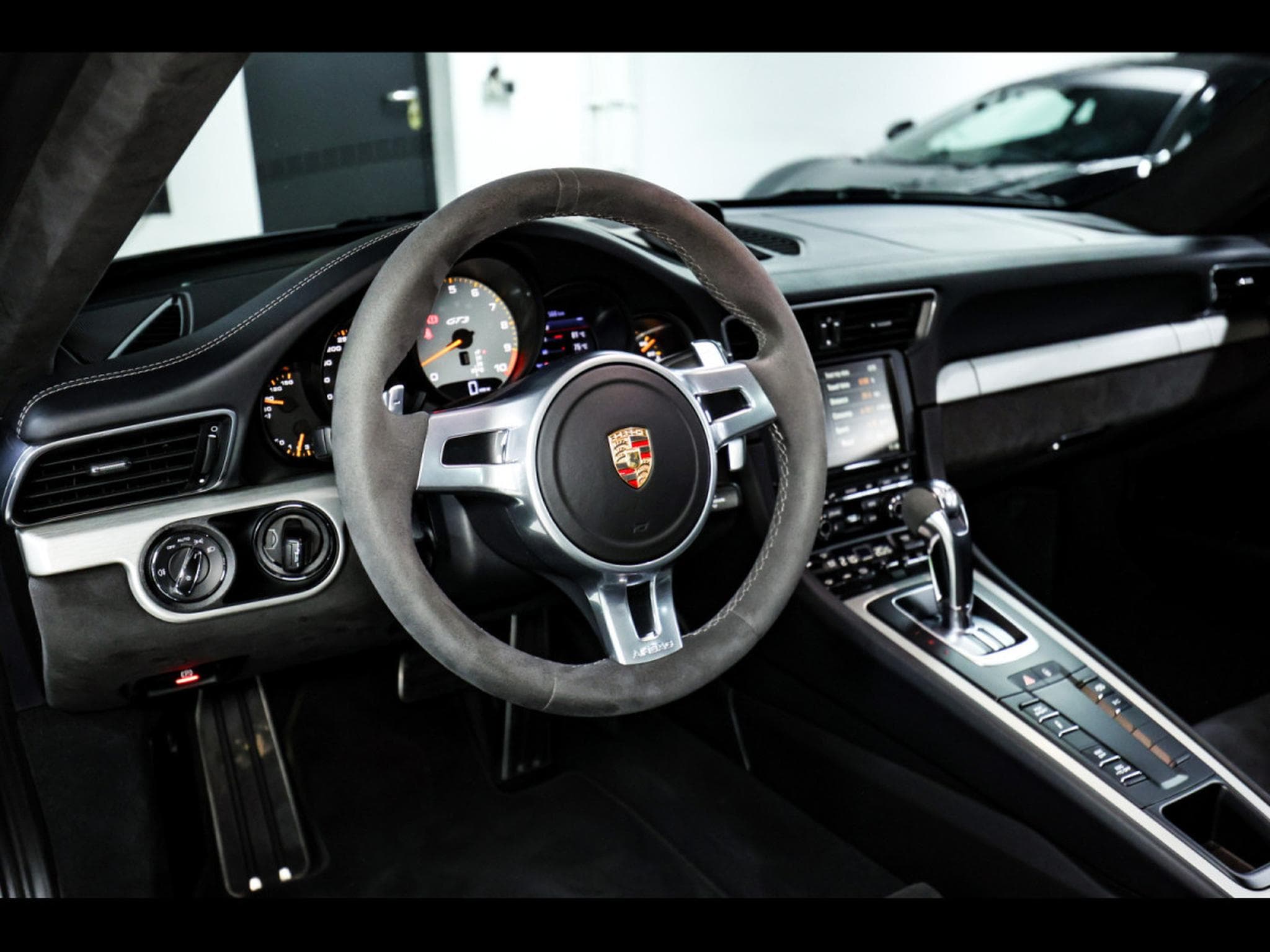 Porsche 911 .1 911 3.8 GT3 PDK – GRIS QUARTZ (2015) - Photo 10