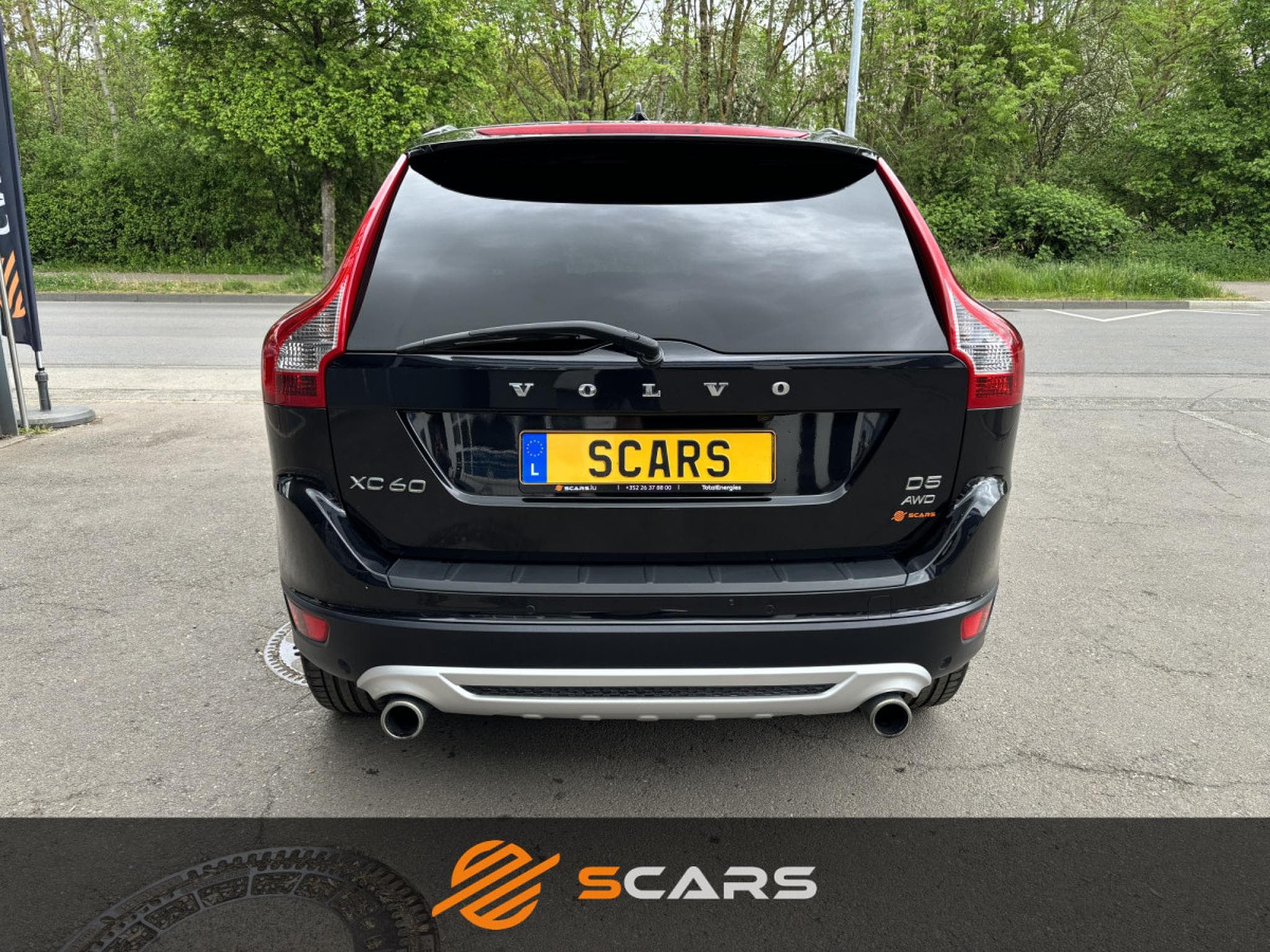 Volvo XC60 R DESIGN 2.4 D5 215CV 4x4 AWD (2012) - Photo 5