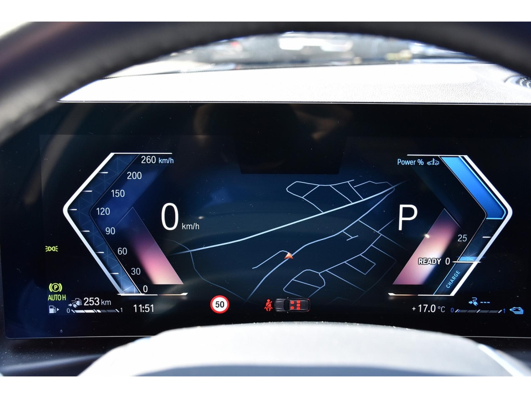 BMW 320 eA Touring PHEV 32g CO2 REGUL LANE GPS CAM PARK 1° MAIN (2023) - Photo 17