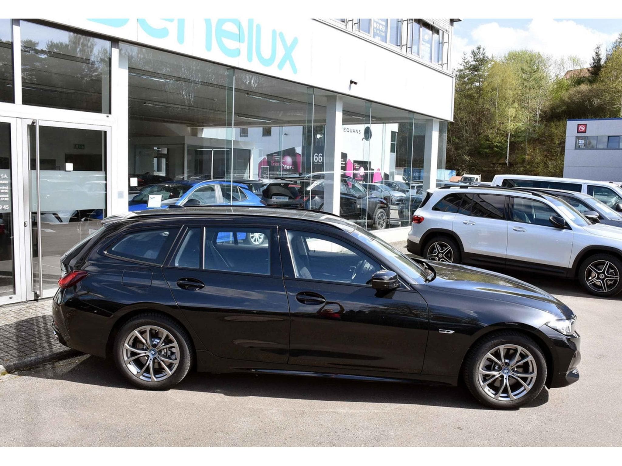 BMW 320 eA Touring PHEV 32g CO2 REGUL LANE GPS CAM PARK 1° MAIN (2023) - Photo 3