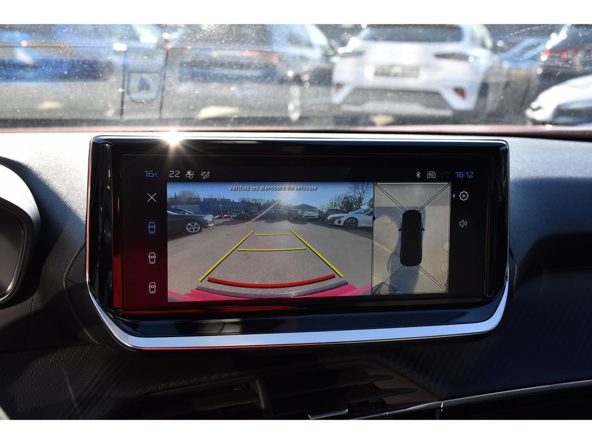 Peugeot 2008 1.2 PureTech Allure ACC GPS LANE SIDE REGUL CAM 360 1° MAIN (2025) - Photo 20