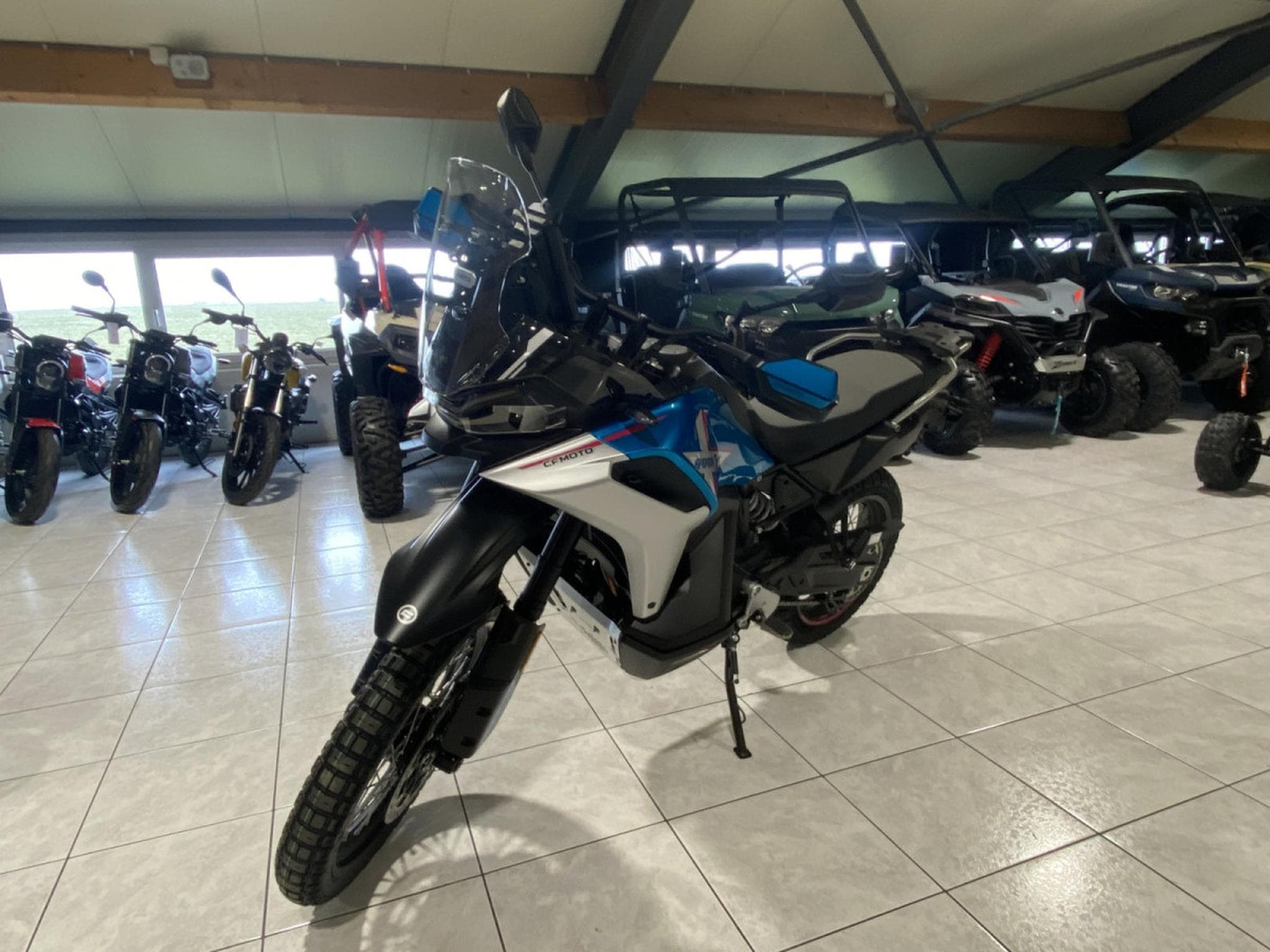CF Moto MT X (2026) - Photo 9
