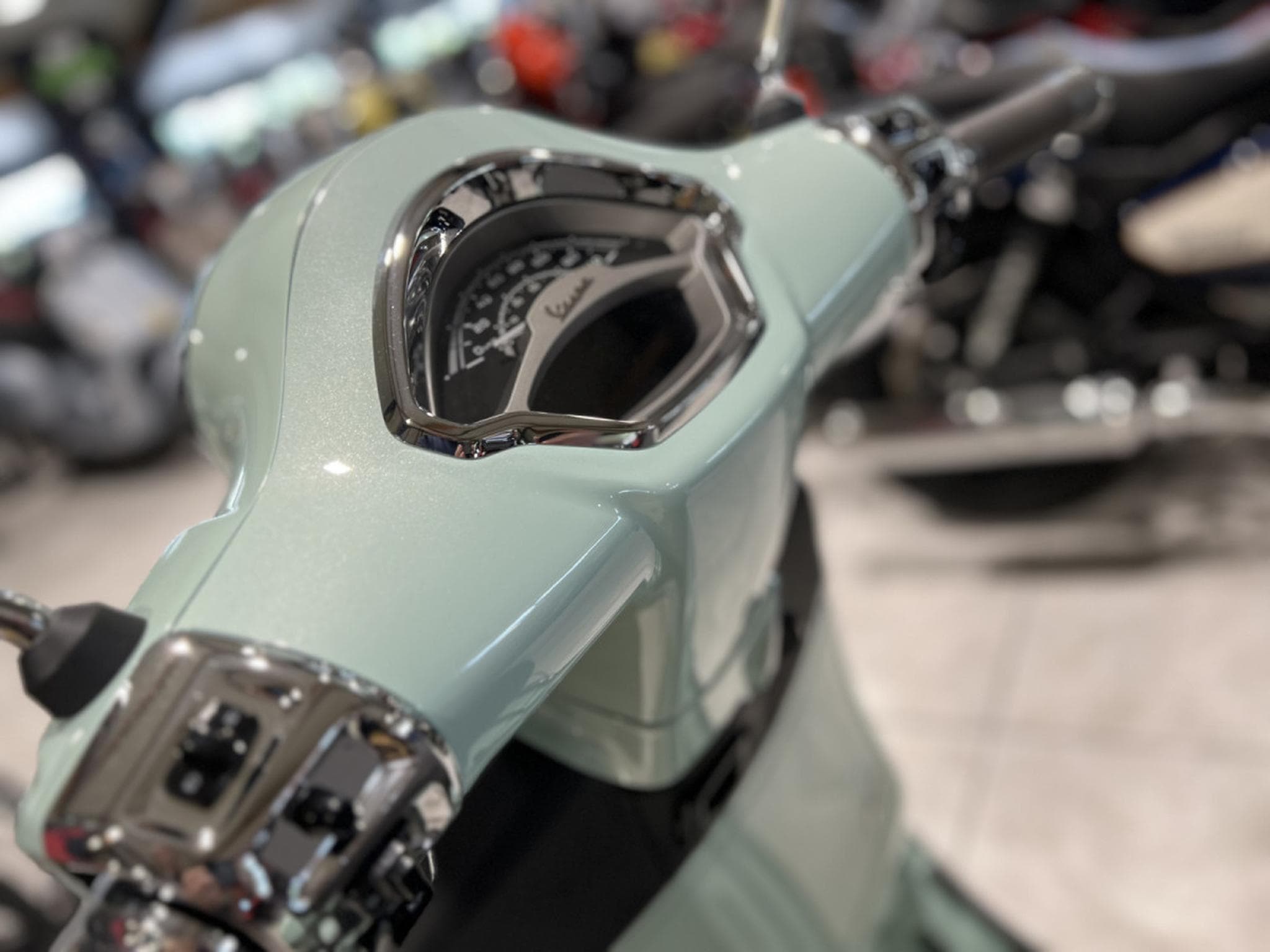 Vespa GTS Classica (2026) - Photo 4