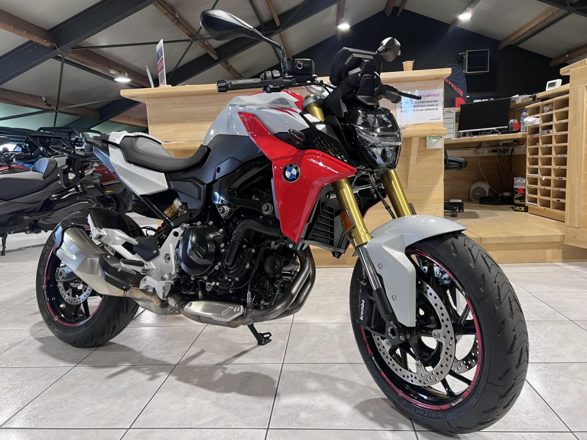 BMW F 900 R (2020) - Photo 6