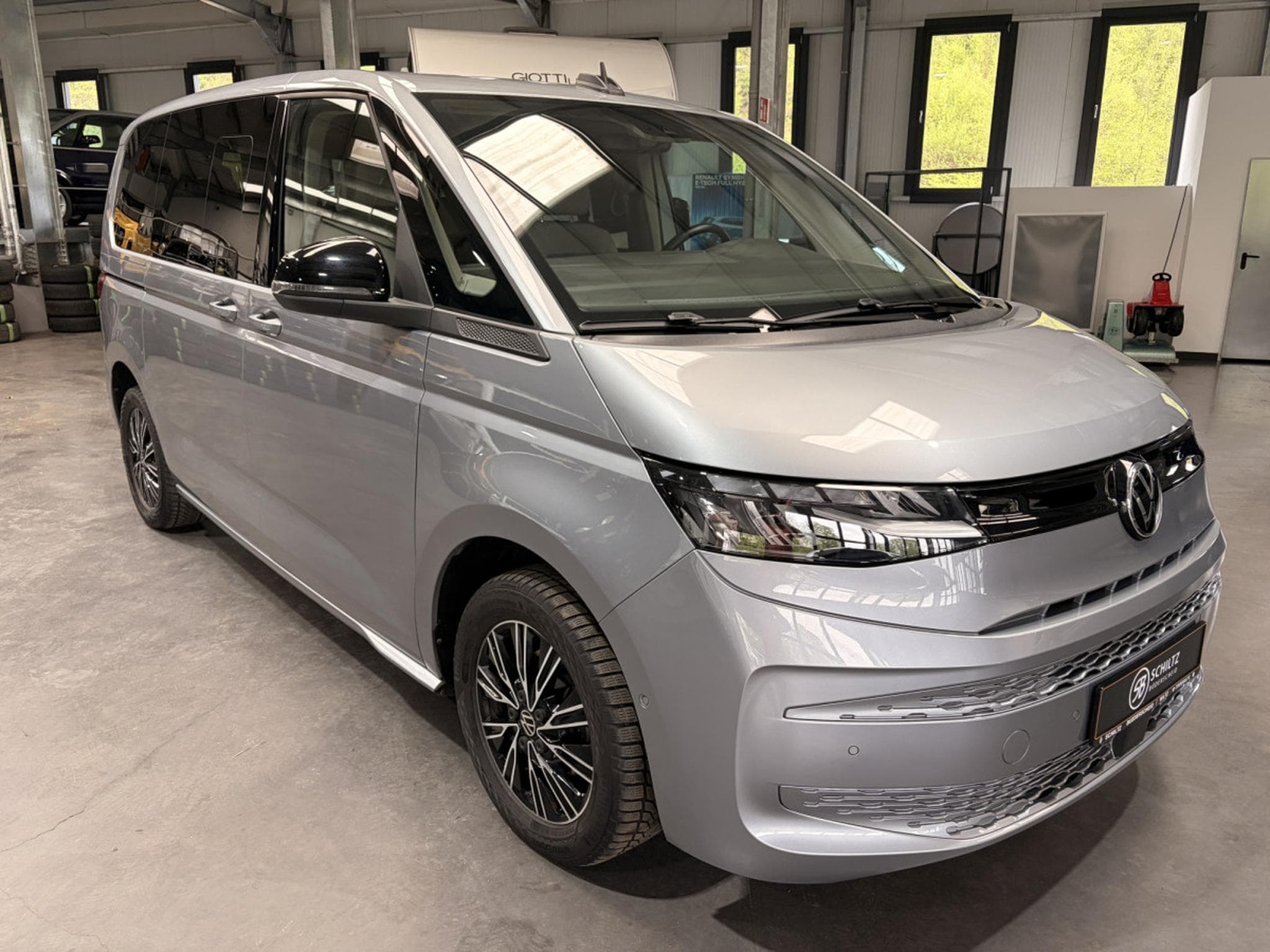 VW Multivan 2.0 TDI 150 7 places (2024) - Photo 1
