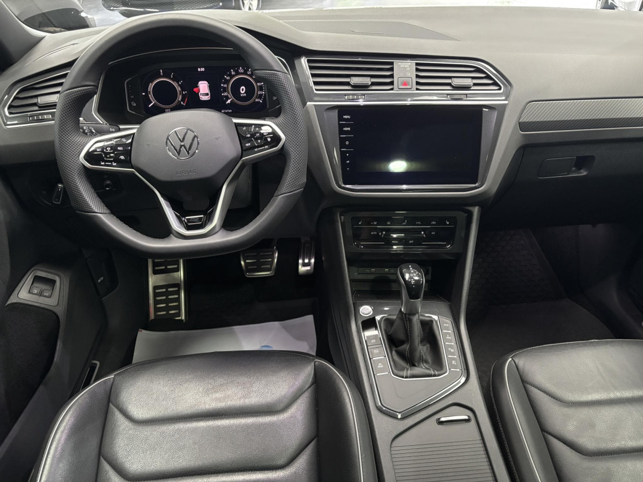 VW Tiguan 1.4 TSI Plug-in Hybrid R-Line (2022) - Photo 11
