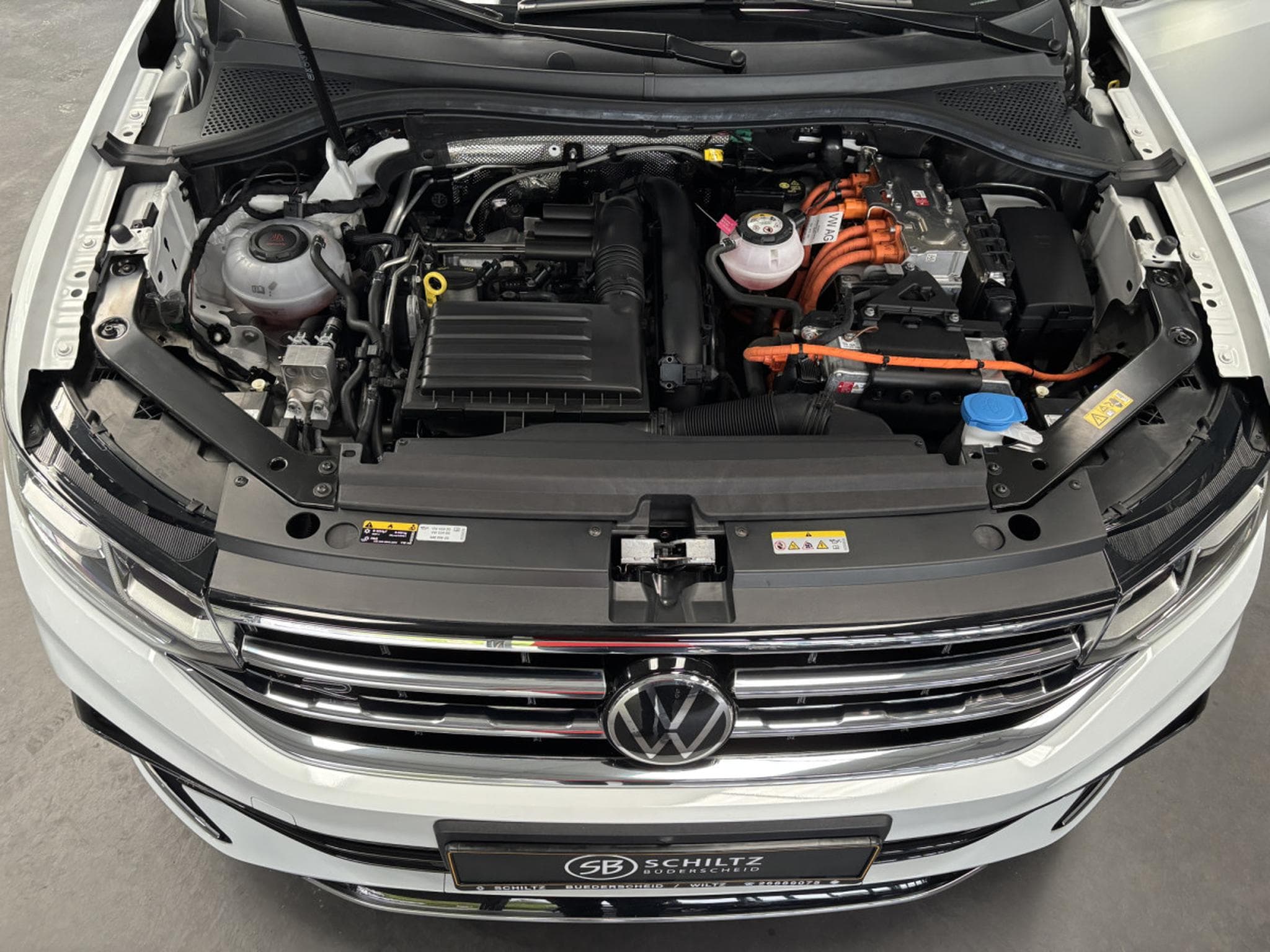 VW Tiguan 1.4 TSI Plug-in Hybrid R-Line (2022) - Photo 9