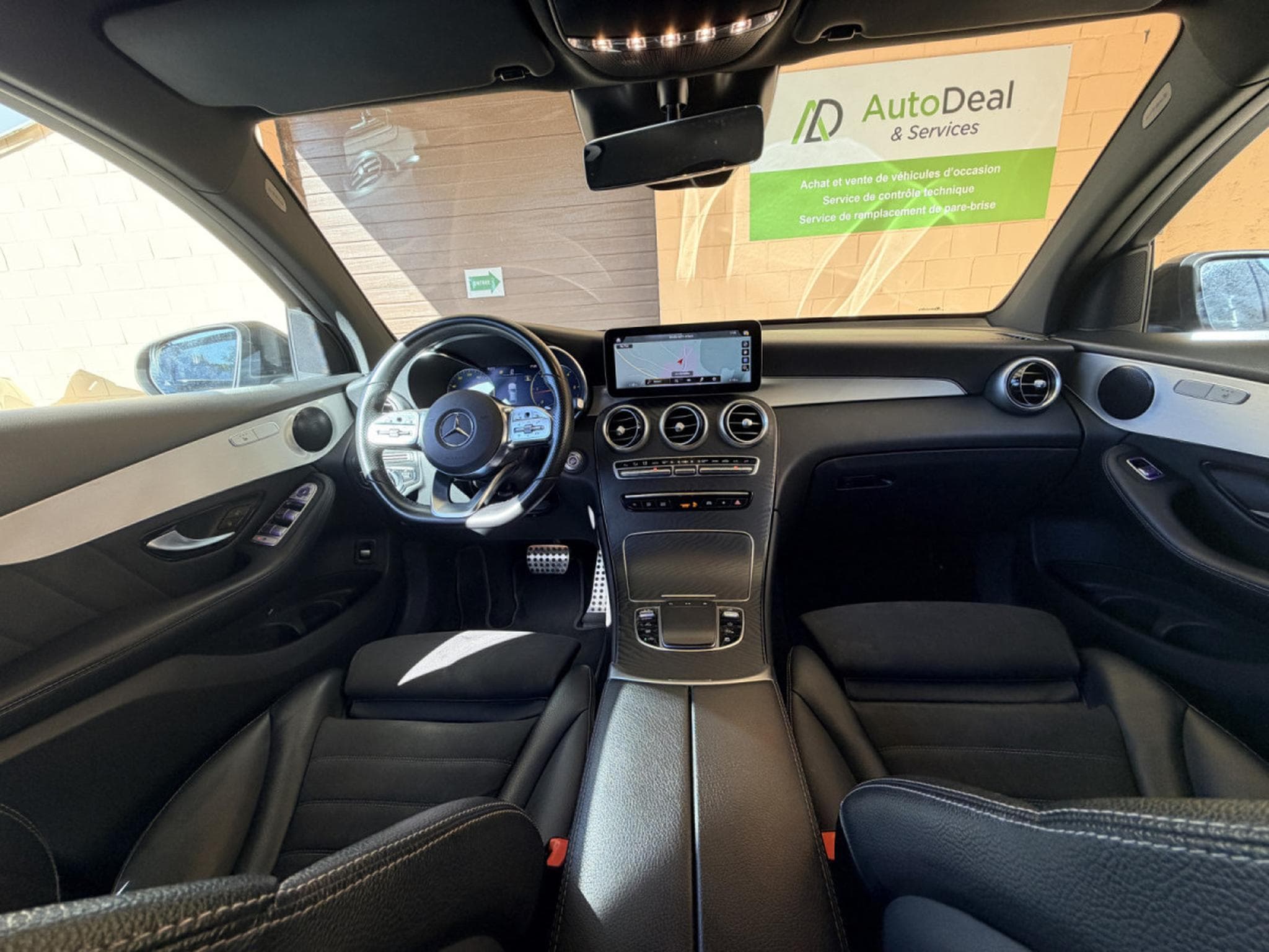 Mercedes GLC 200 4 MATIC Pack-Amg 163cv (2021) - Photo 10