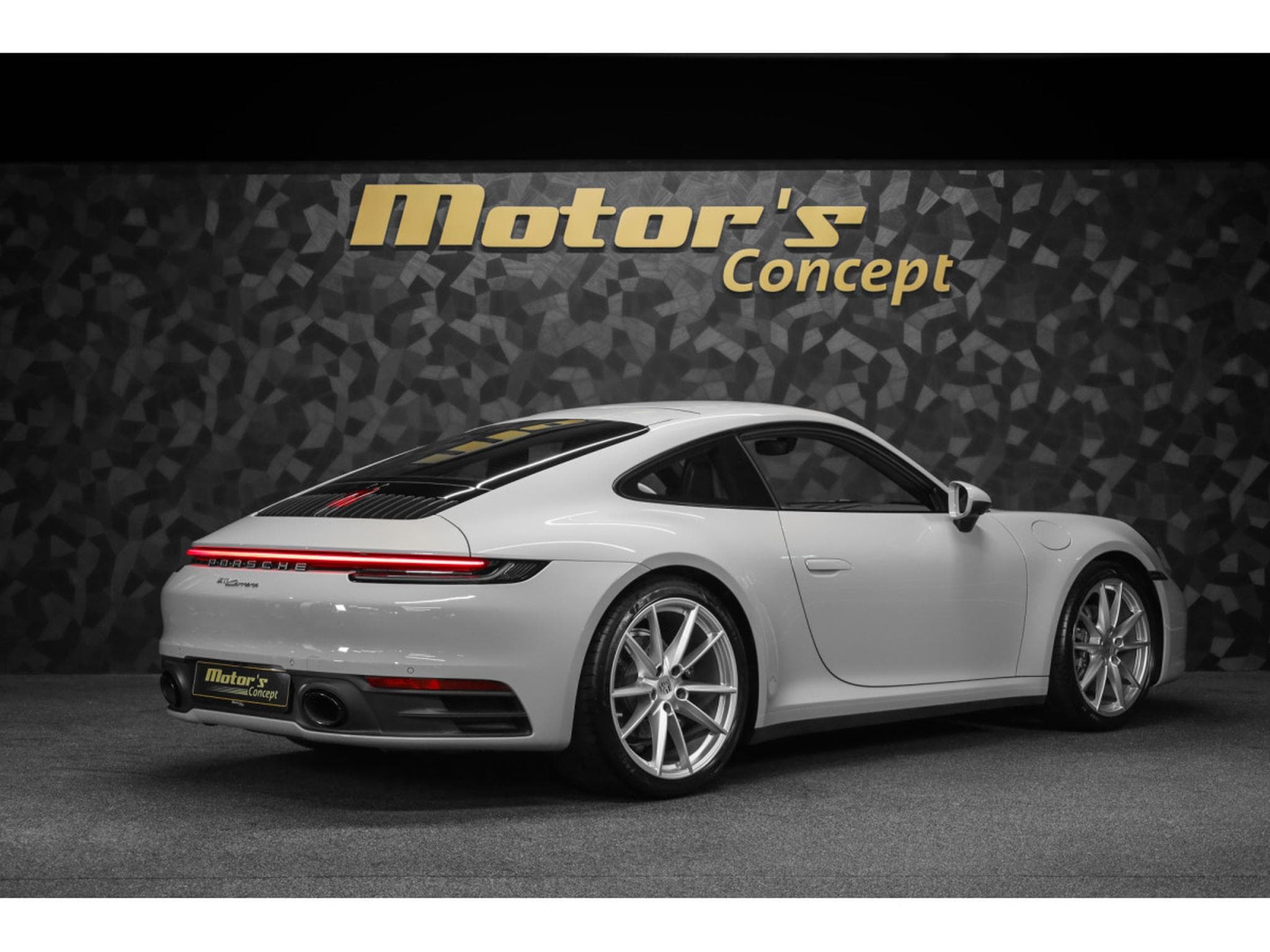 Porsche 911 992.1 Carrera Coupé PDK (2024) - Photo 3