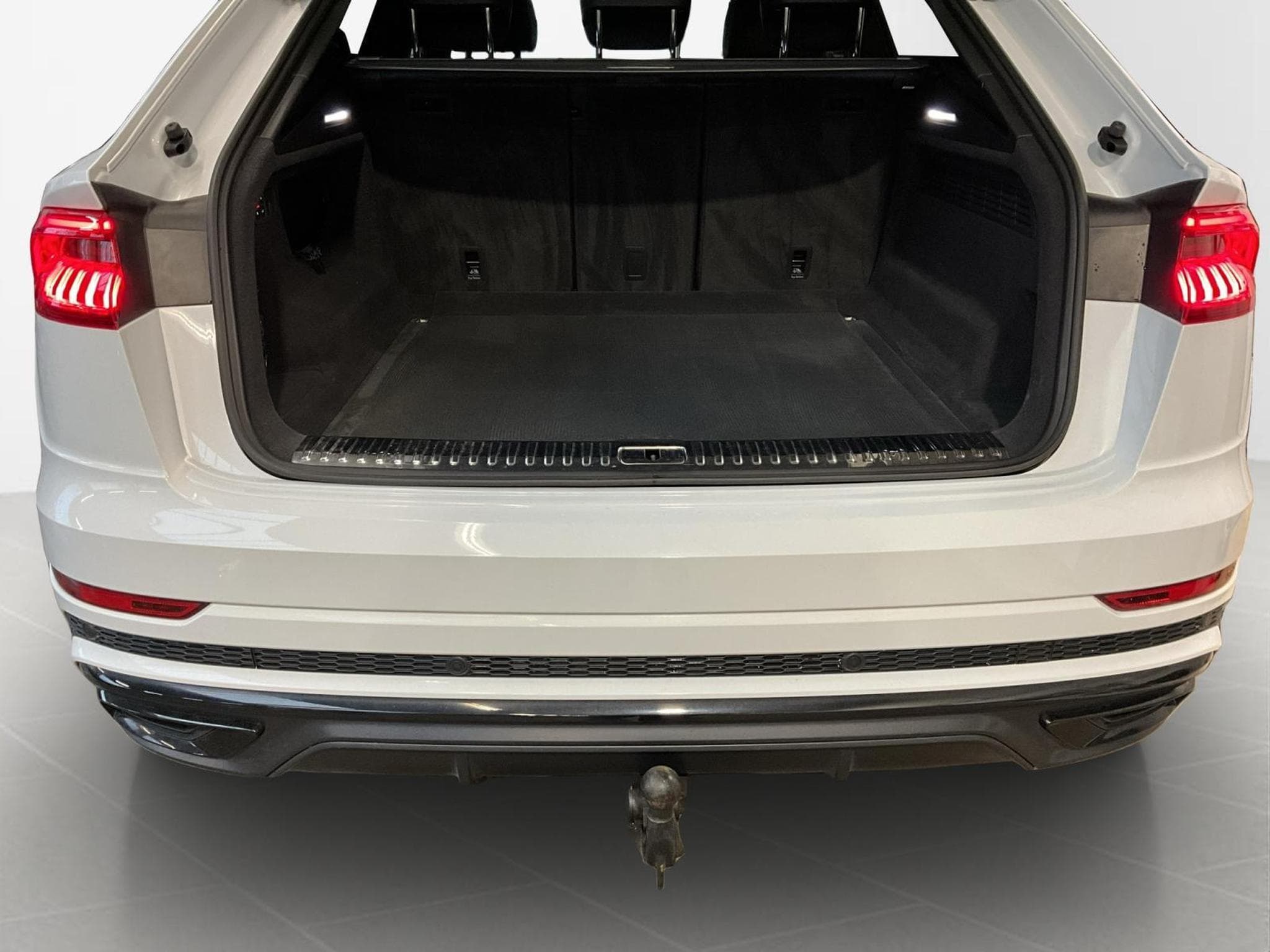 Audi Q8 50TDI+Quattro+Tiptronic+S-Line (2023) - Foto 19