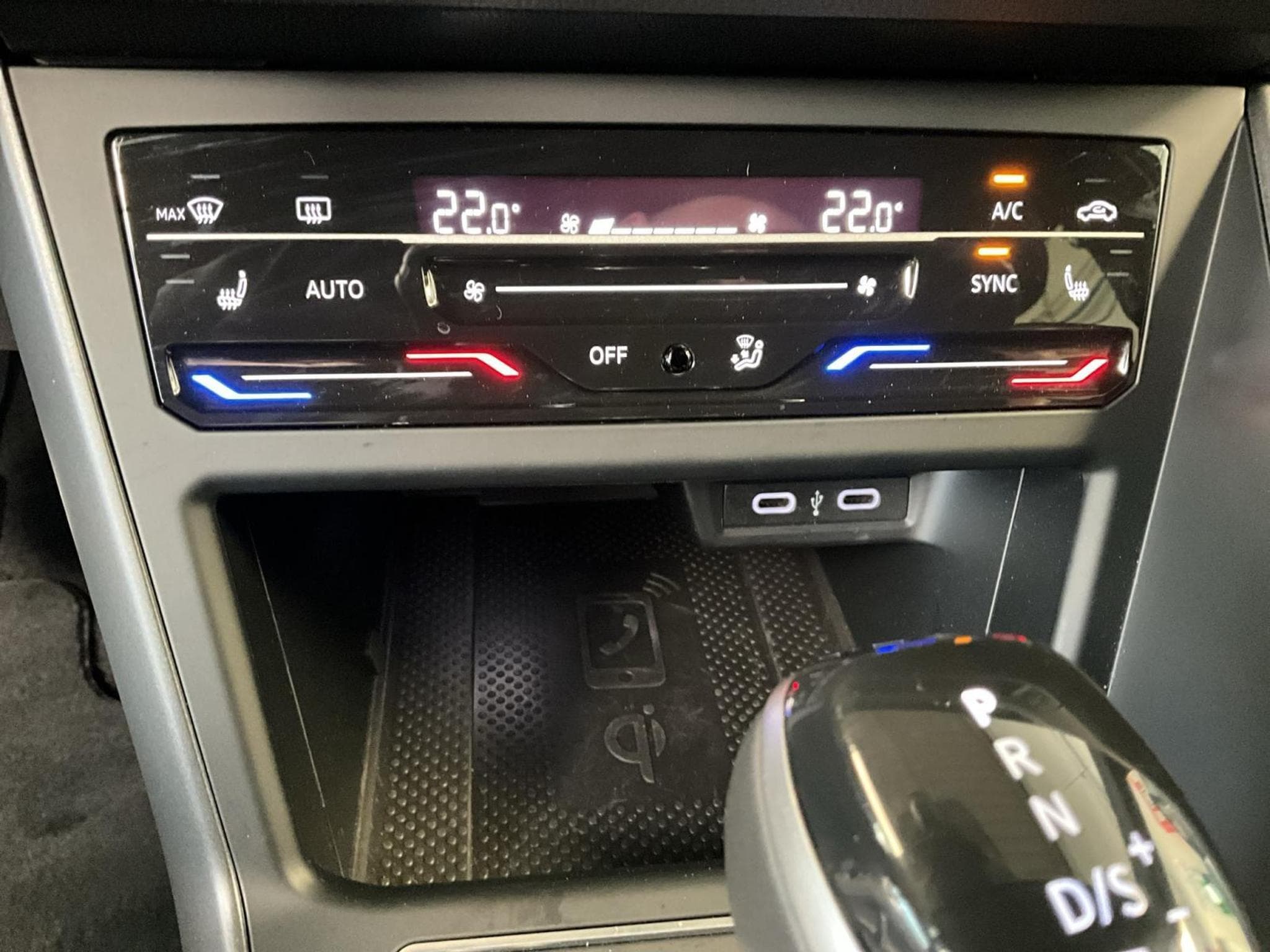 VW Taigo R-Line+DSG+P.Technik+P.Lum. (2022) - Foto 17