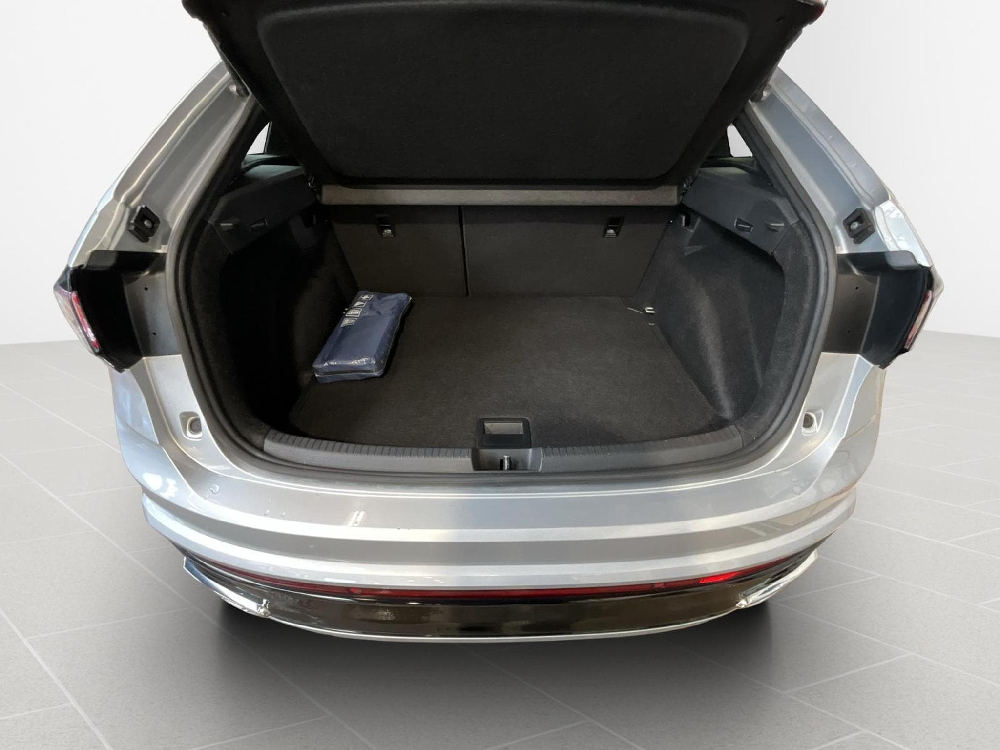 VW Taigo R-Line+DSG+P.Technik+P.Lum. (2022) - Foto 20