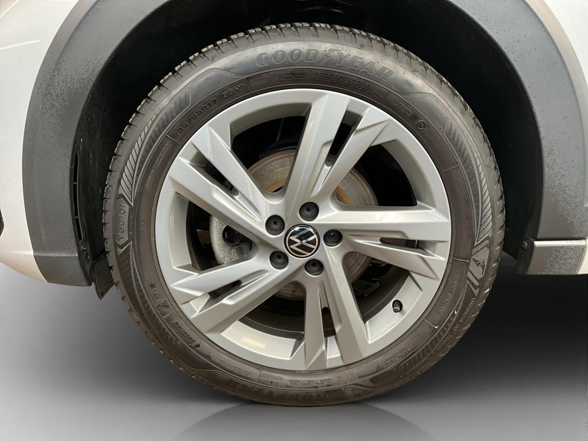 VW Taigo R-Line+DSG+P.Technik+P.Lum. (2022) - Foto 8