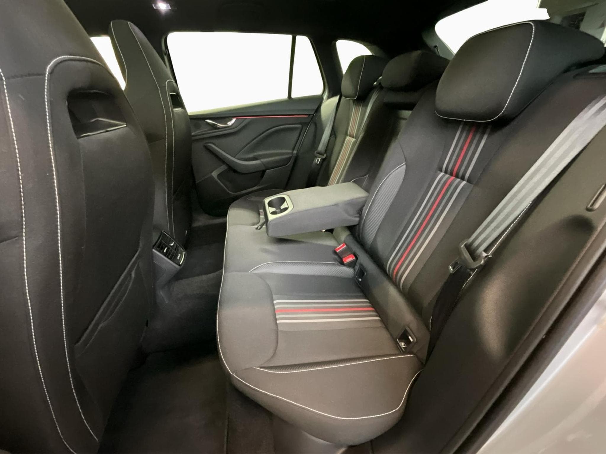Skoda Scala Monte-Carlo+DSG+Pano+Navi+LED (2025) - Foto 18