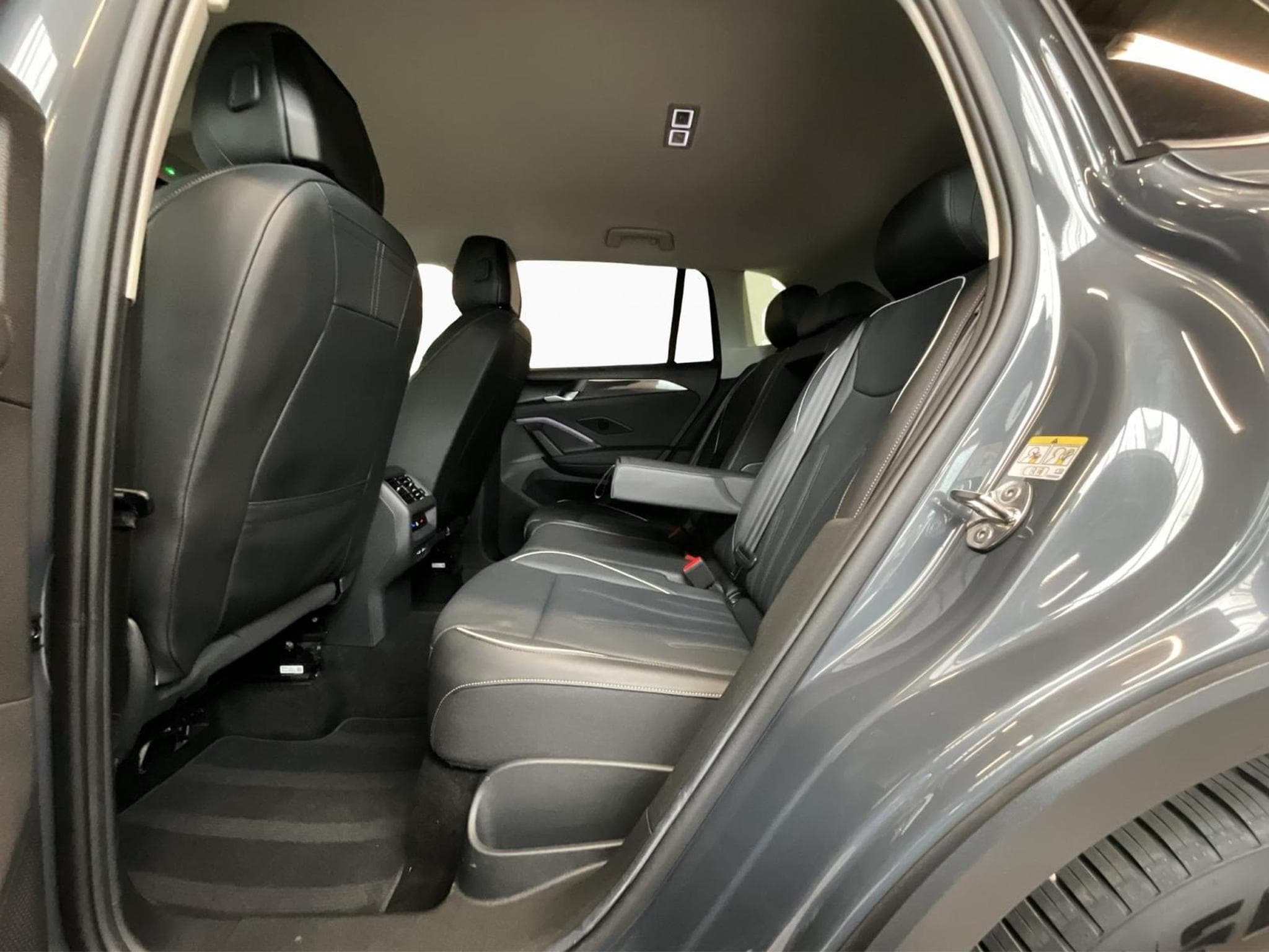 VW Tiguan Life+DSG+P.Design+LED-Plus+Navi (2024) - Foto 16