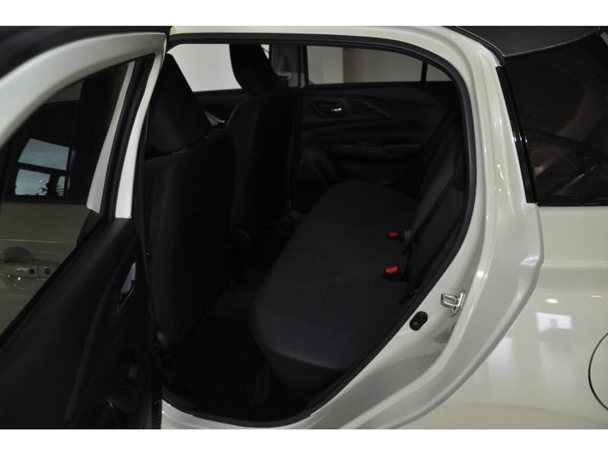 Suzuki Swift GLX AUTO7 (2026) - Foto 11